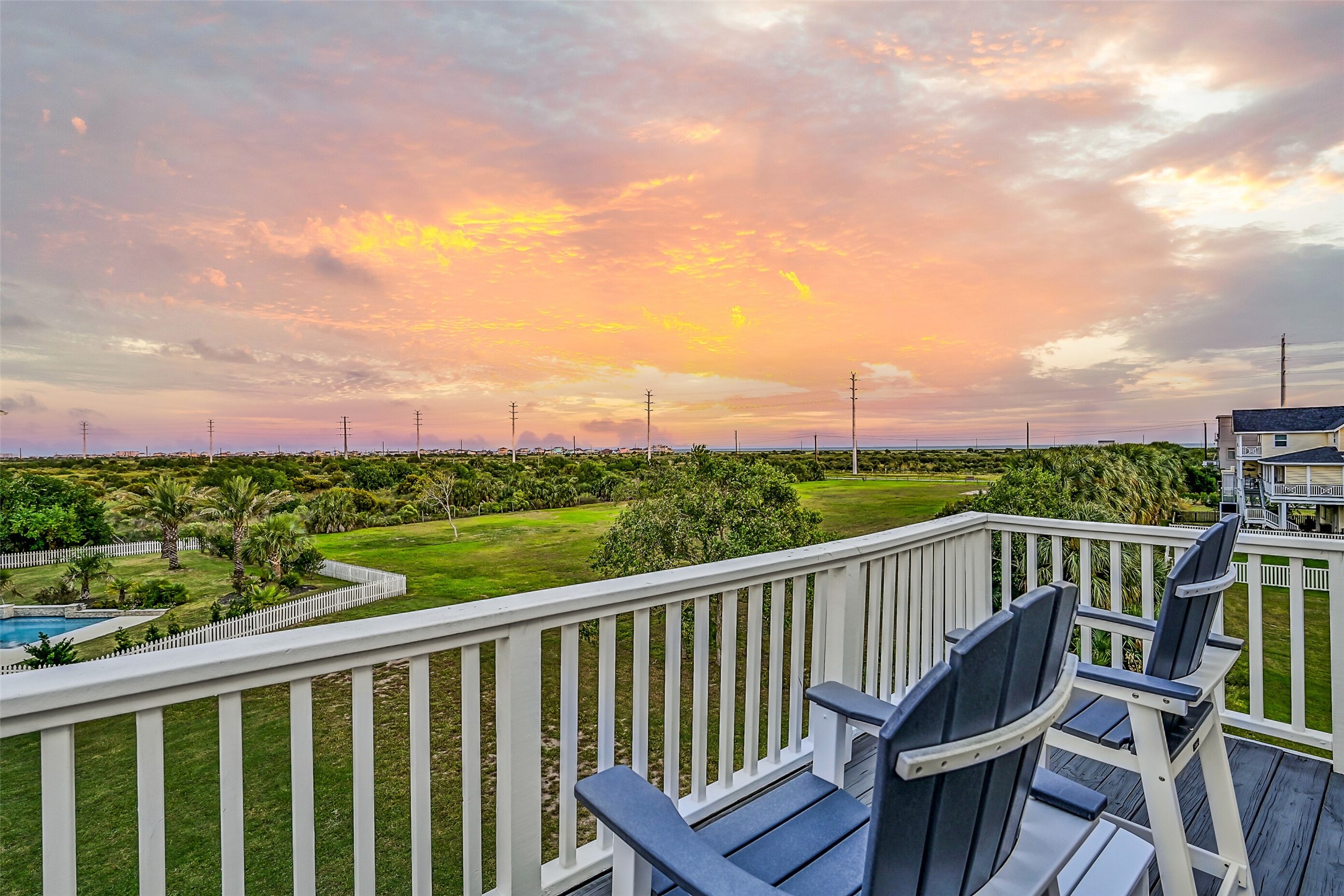 3635 Foremast Drive, Galveston, TX 77554