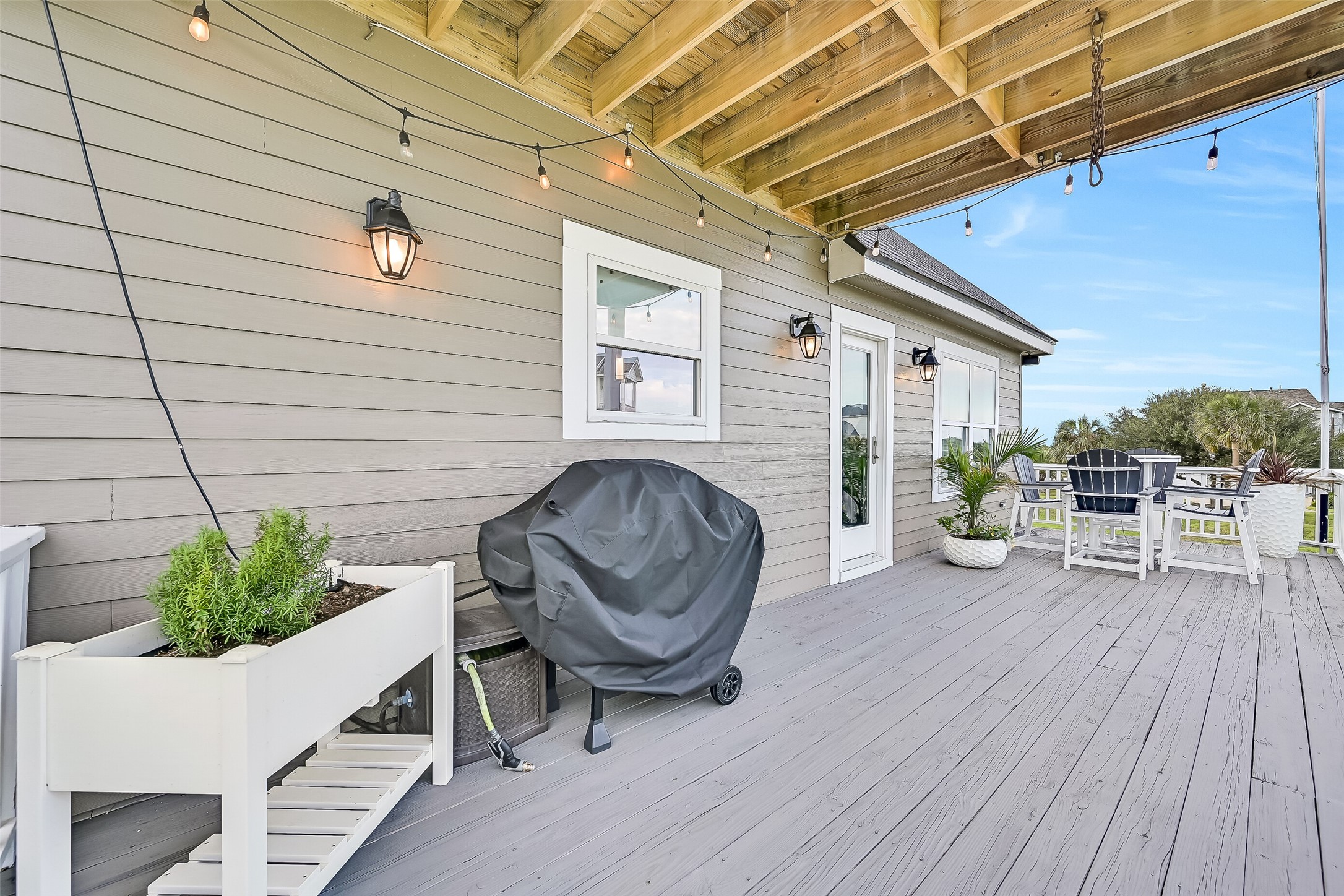 3635 Foremast Drive, Galveston, TX 77554