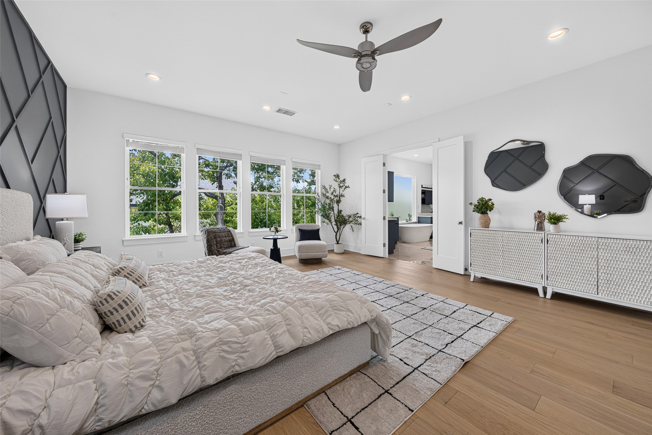 4303 Dorothy Street, Bellaire, TX 77401