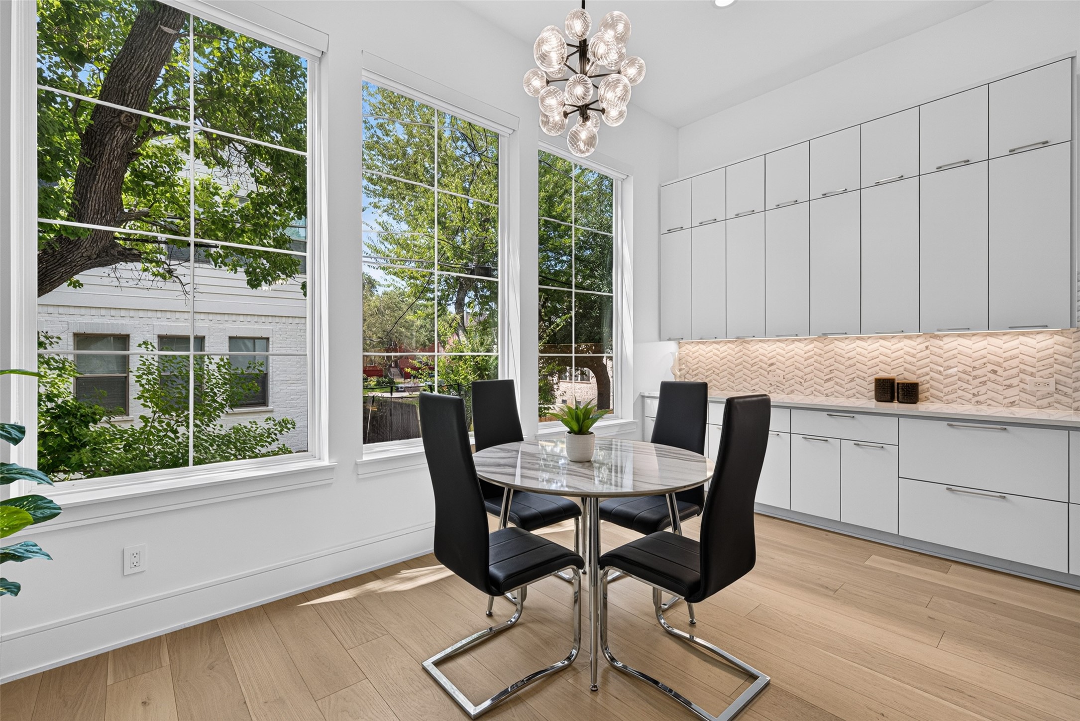 4303 Dorothy Street, Bellaire, TX 77401