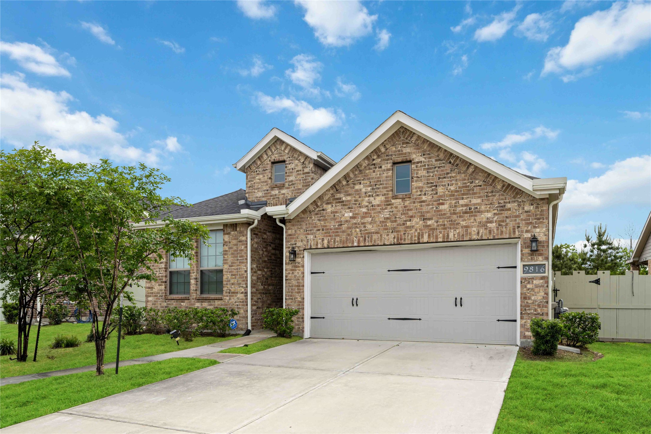 9816 Preserve Way, Conroe, TX 77385 9816 Preserve Way, Conroe, TX 77385