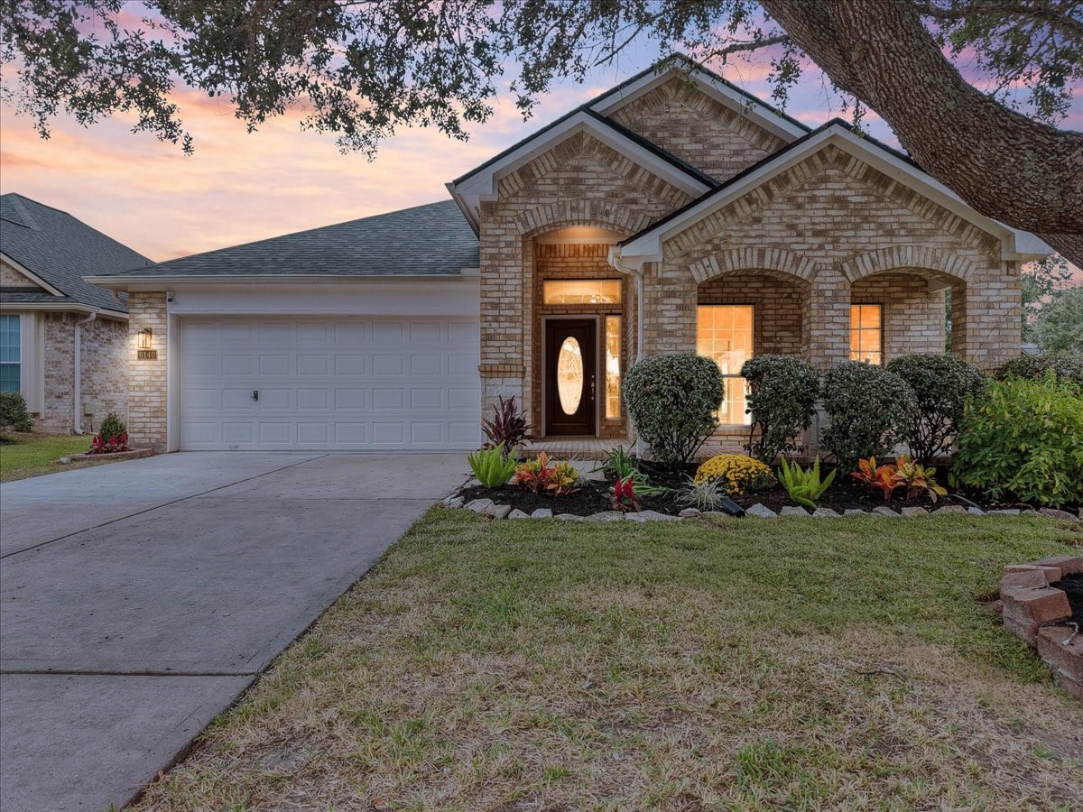 6140 Dunbar Court, League City, TX 77573