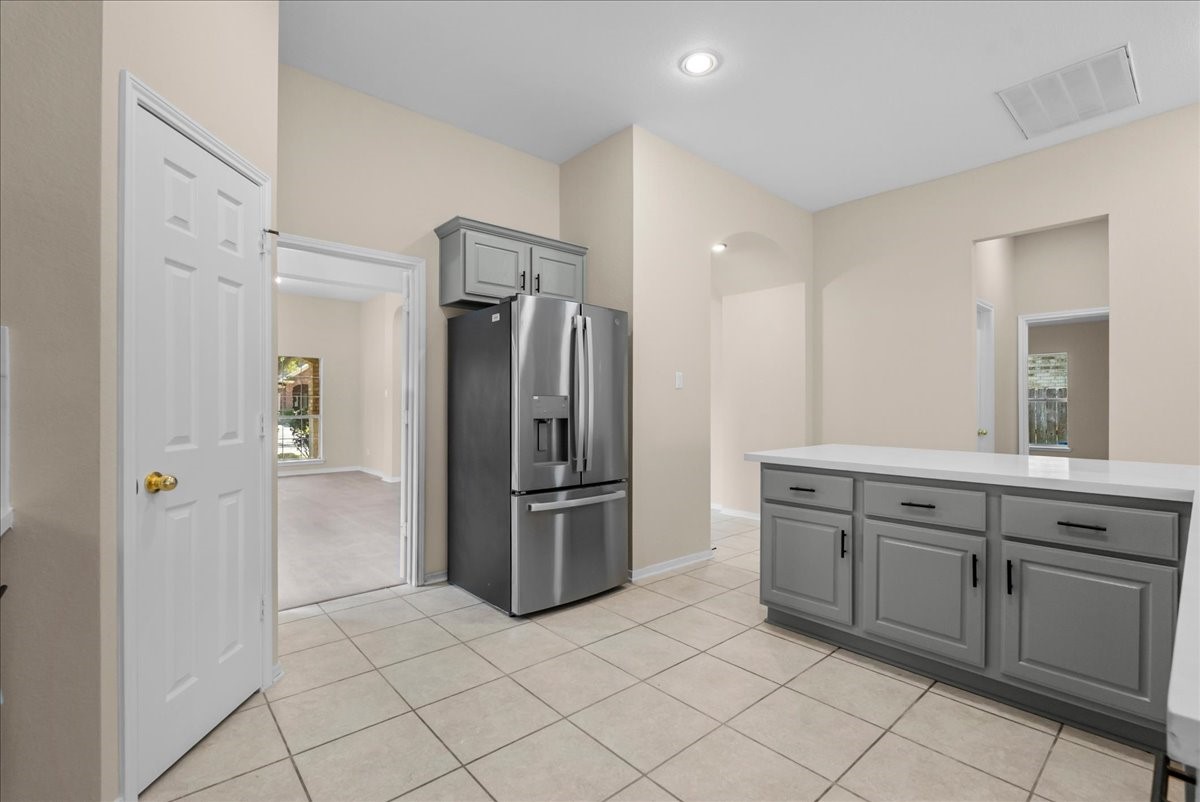6140 Dunbar Court, League City, TX 77573