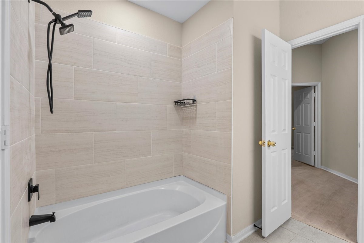 6140 Dunbar Court, League City, TX 77573
