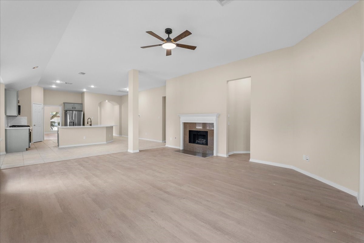 6140 Dunbar Court, League City, TX 77573
