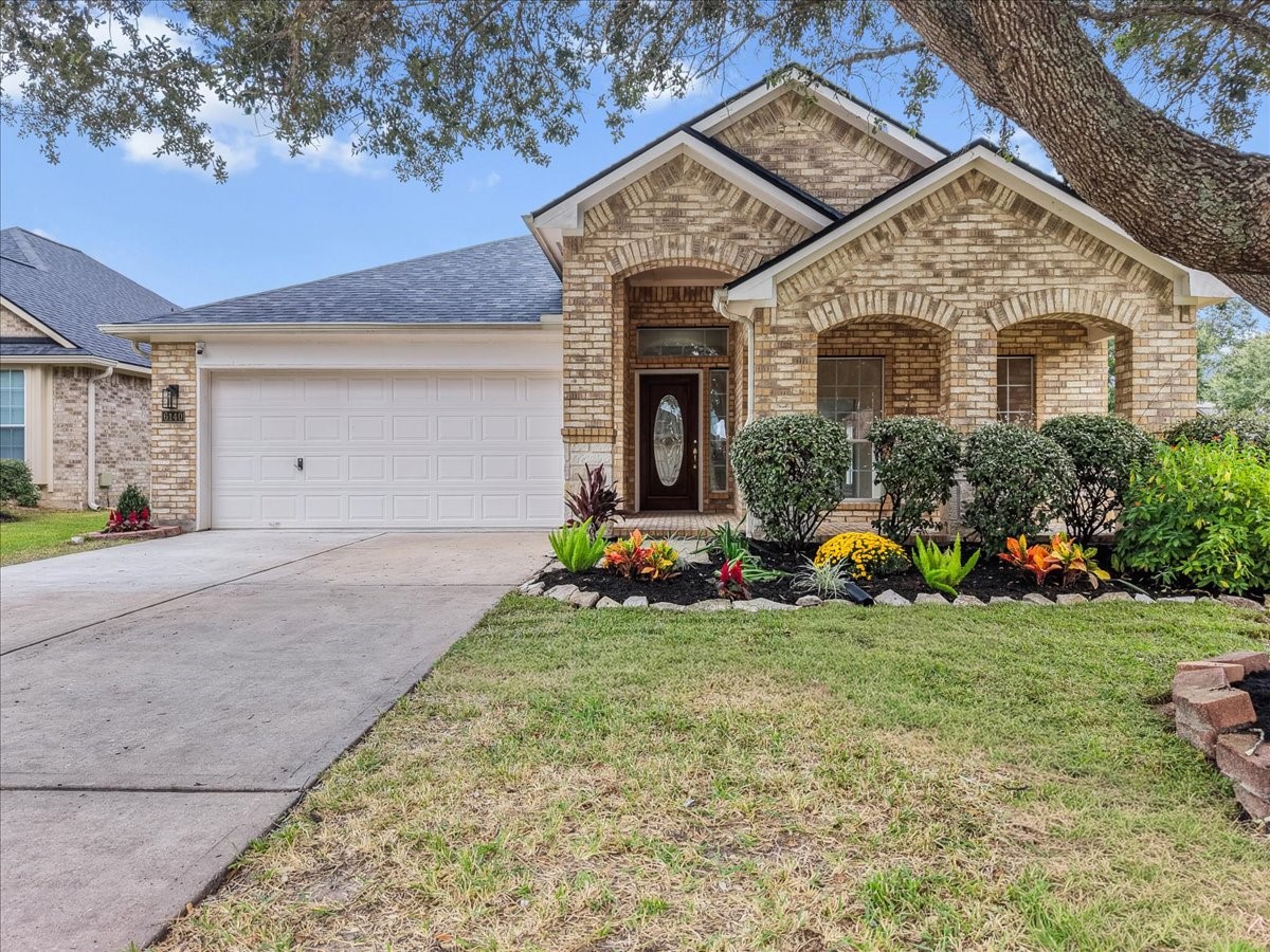 6140 Dunbar Court, League City, TX 77573