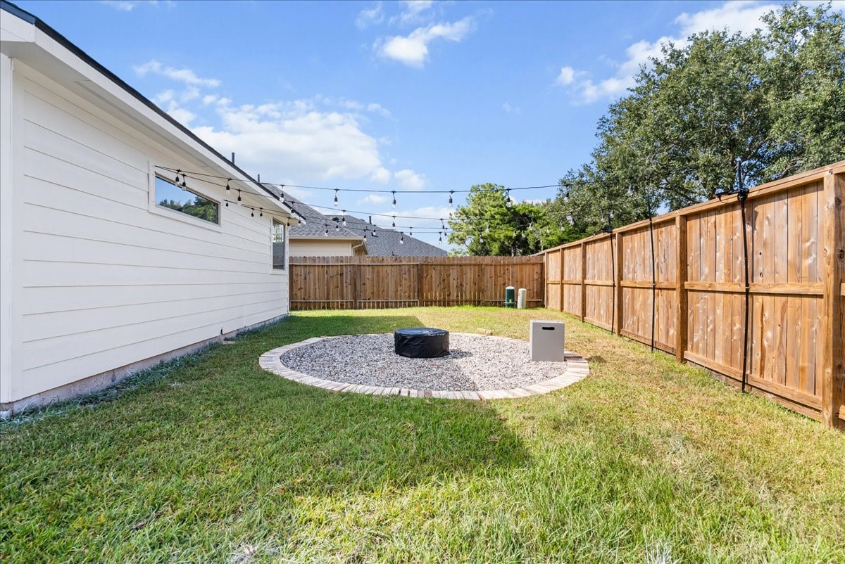 6140 Dunbar Court, League City, TX 77573