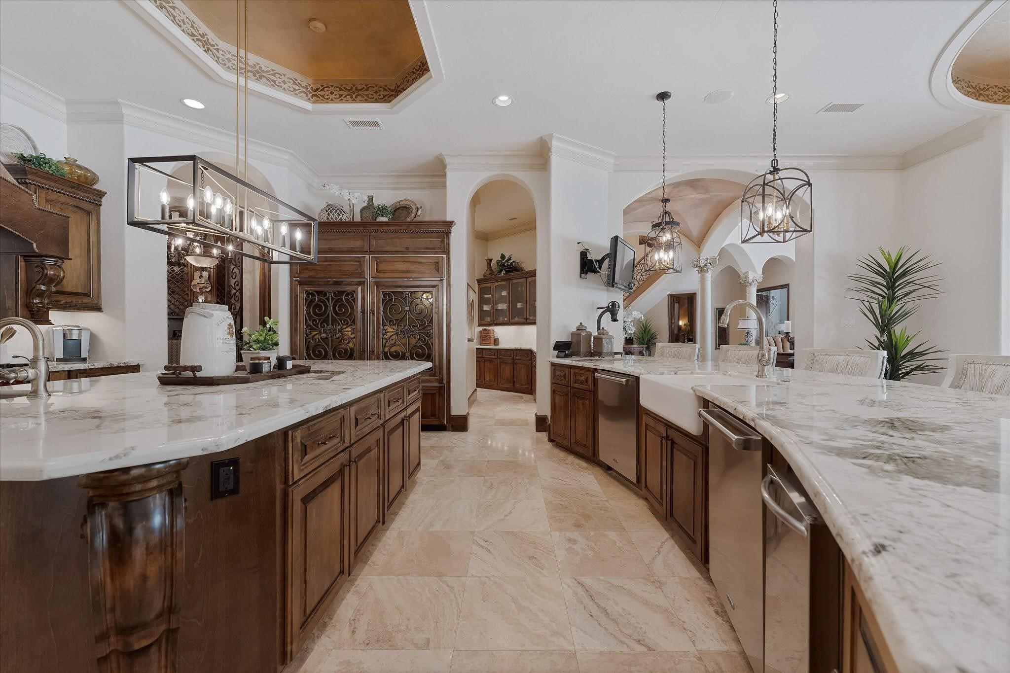 Butler's Pantry that leads to the formal Dinning room.