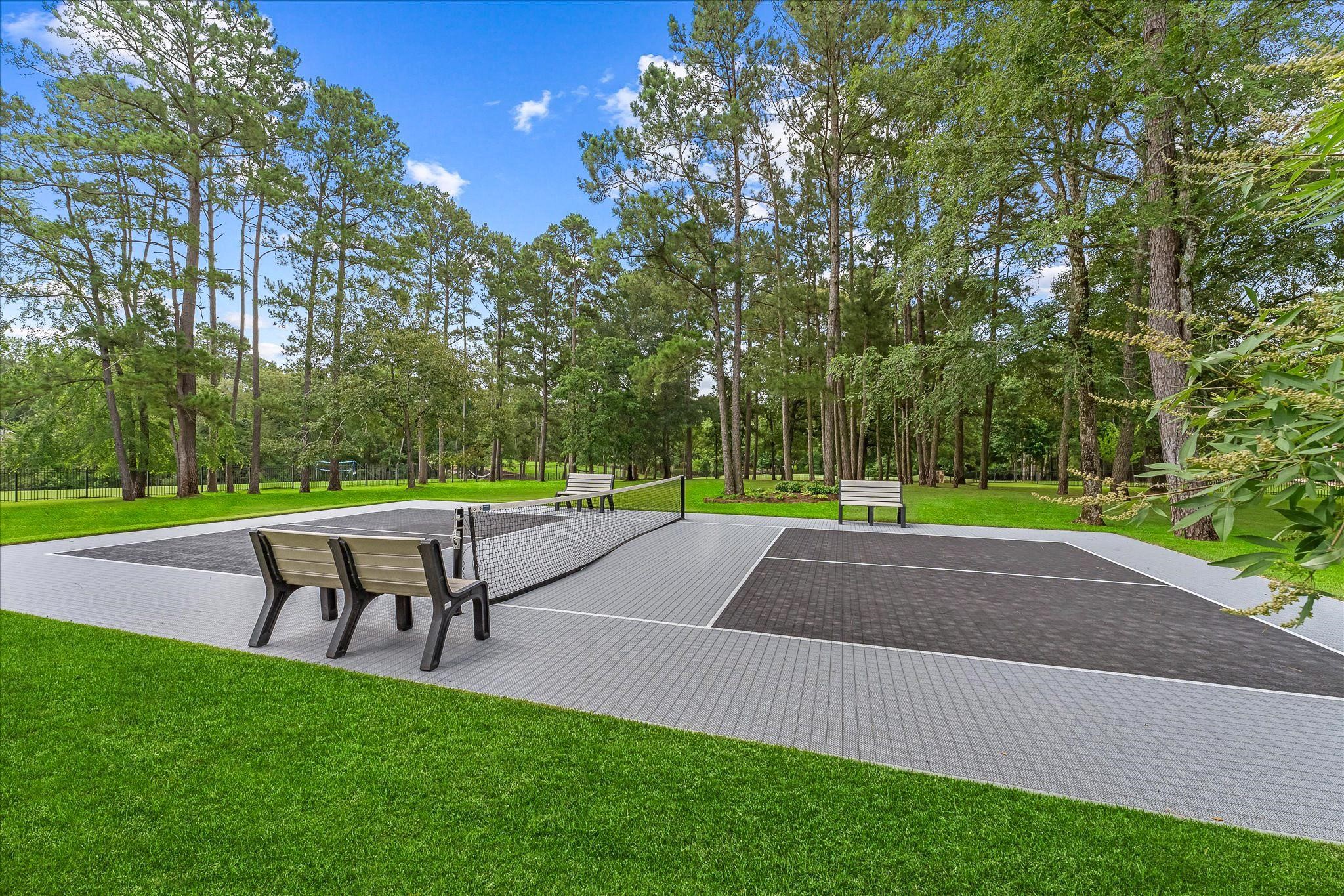Regulation size pickleball court.