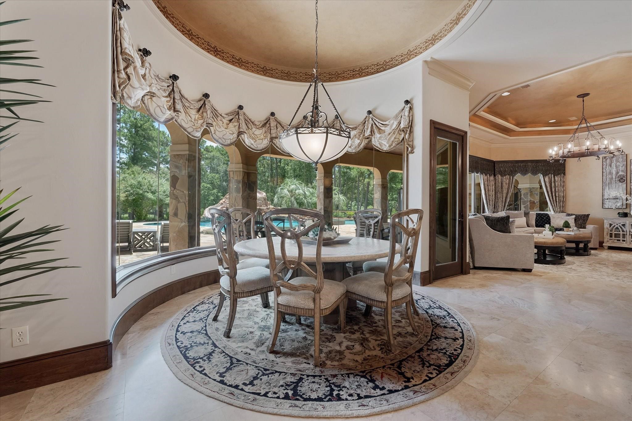 Breakfast room
