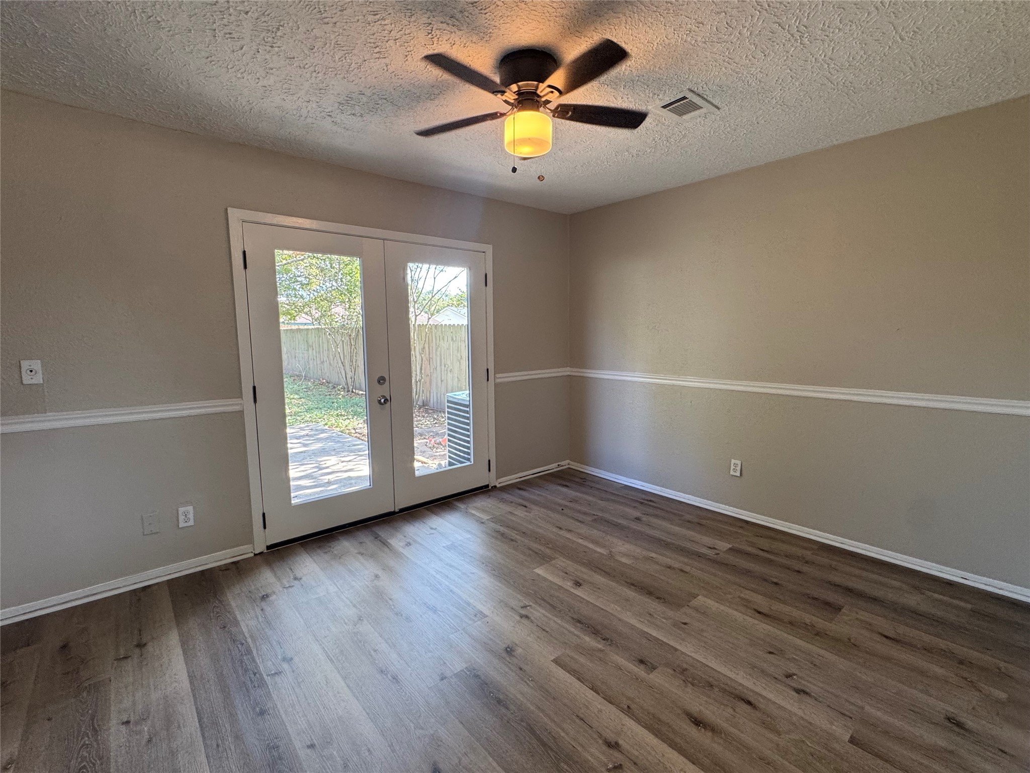 6128 Creekside Lane, League City, TX 77573