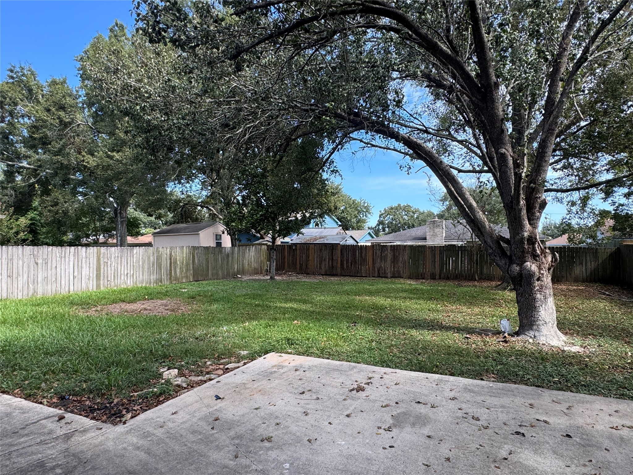 6128 Creekside Lane, League City, TX 77573