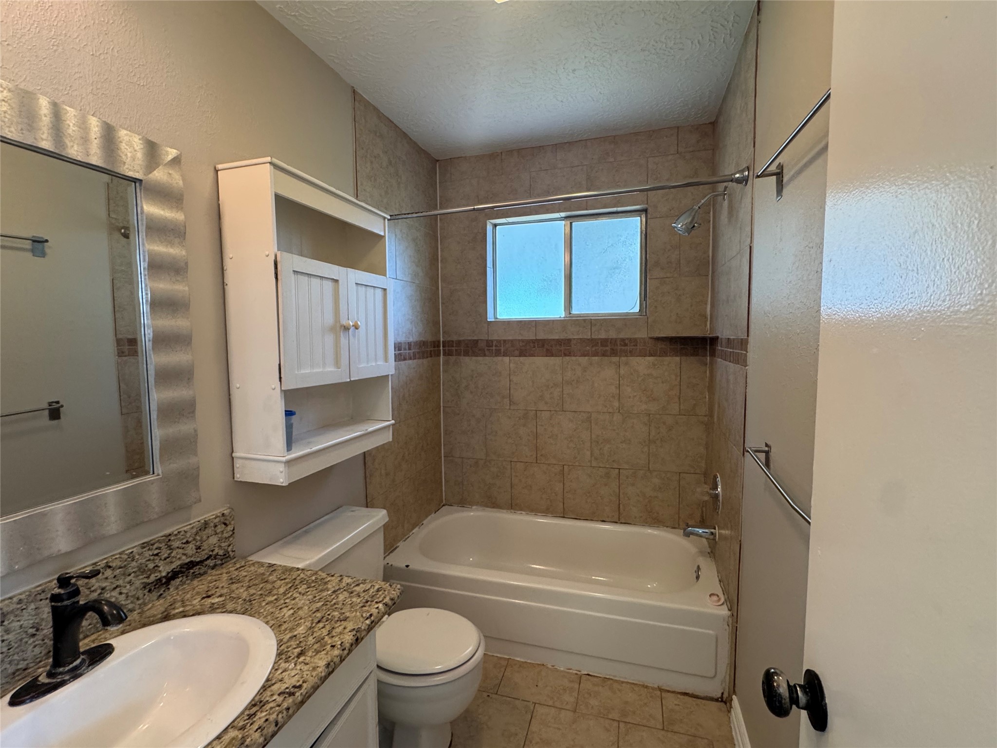 6128 Creekside Lane, League City, TX 77573