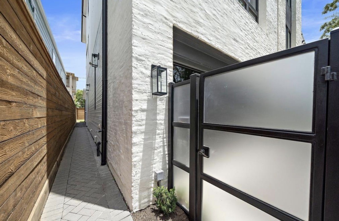 404 W Pierce Street, Houston, TX 77019 404 W Pierce Street, Houston, TX 77019