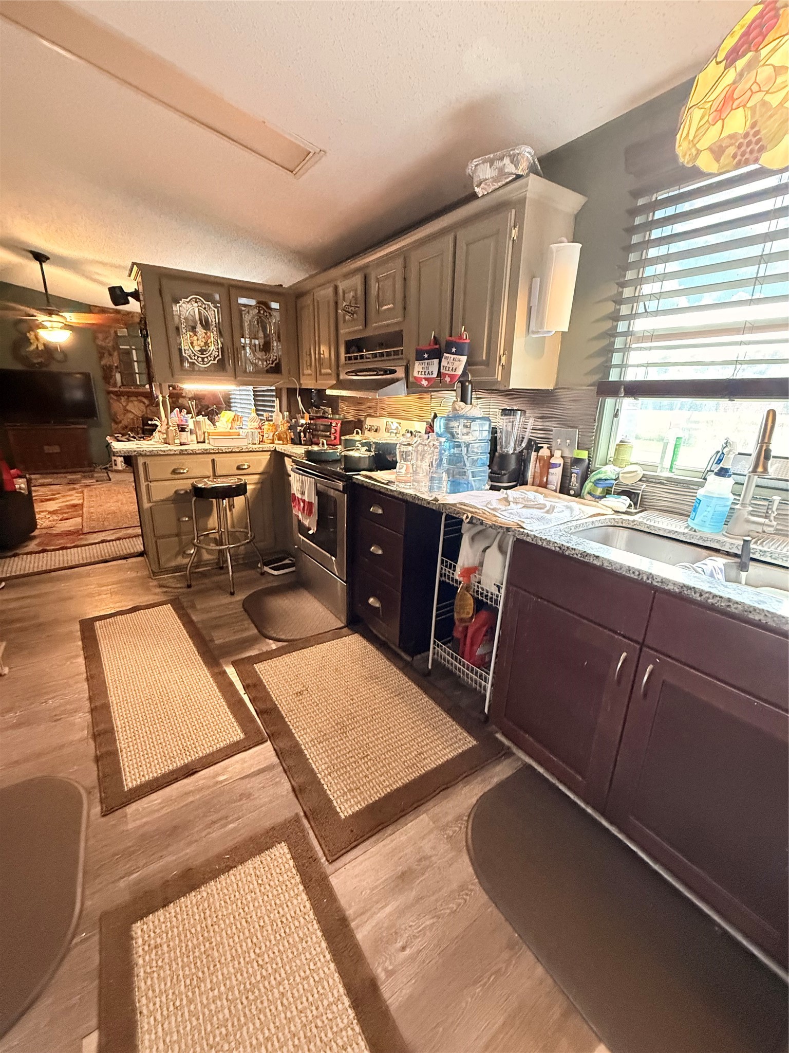 1500 S Durant Street, Alvin, TX 77511