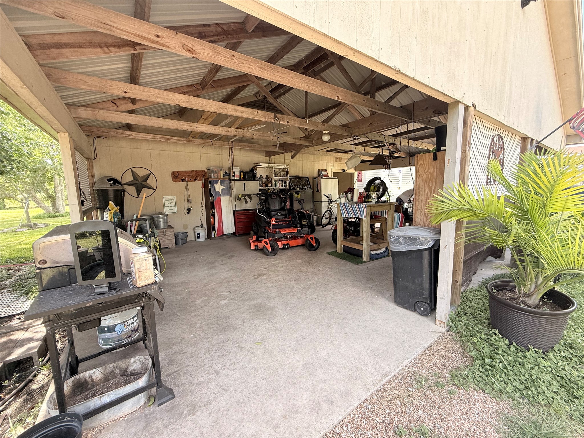 1500 S Durant Street, Alvin, TX 77511