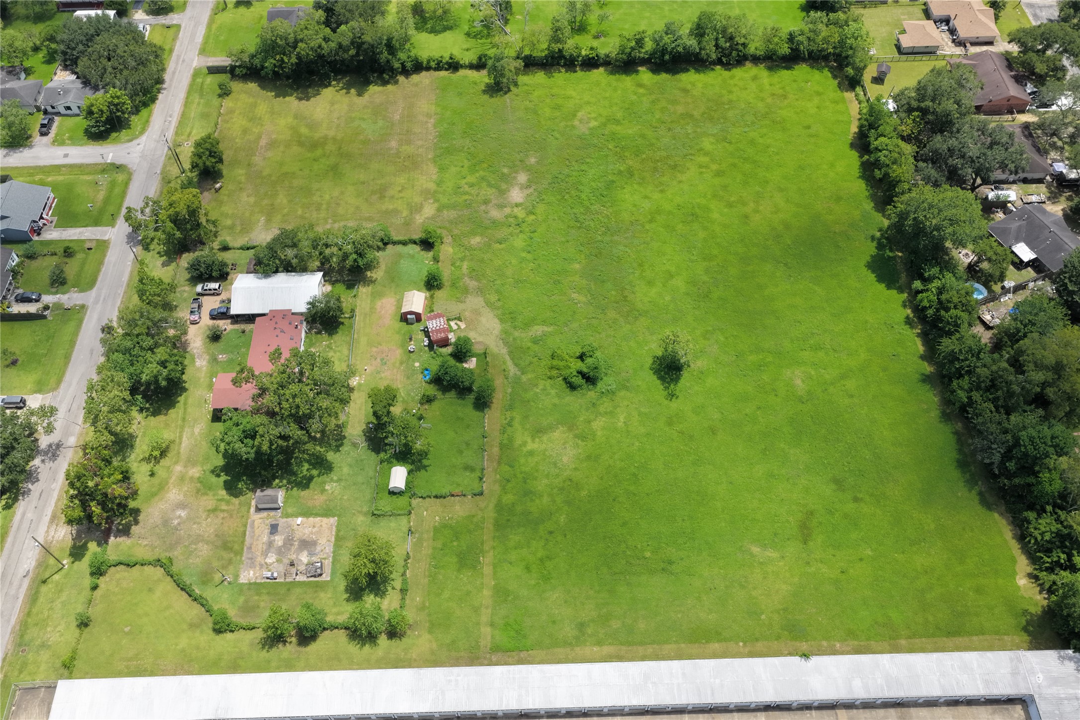 1500 S Durant Street, Alvin, TX 77511