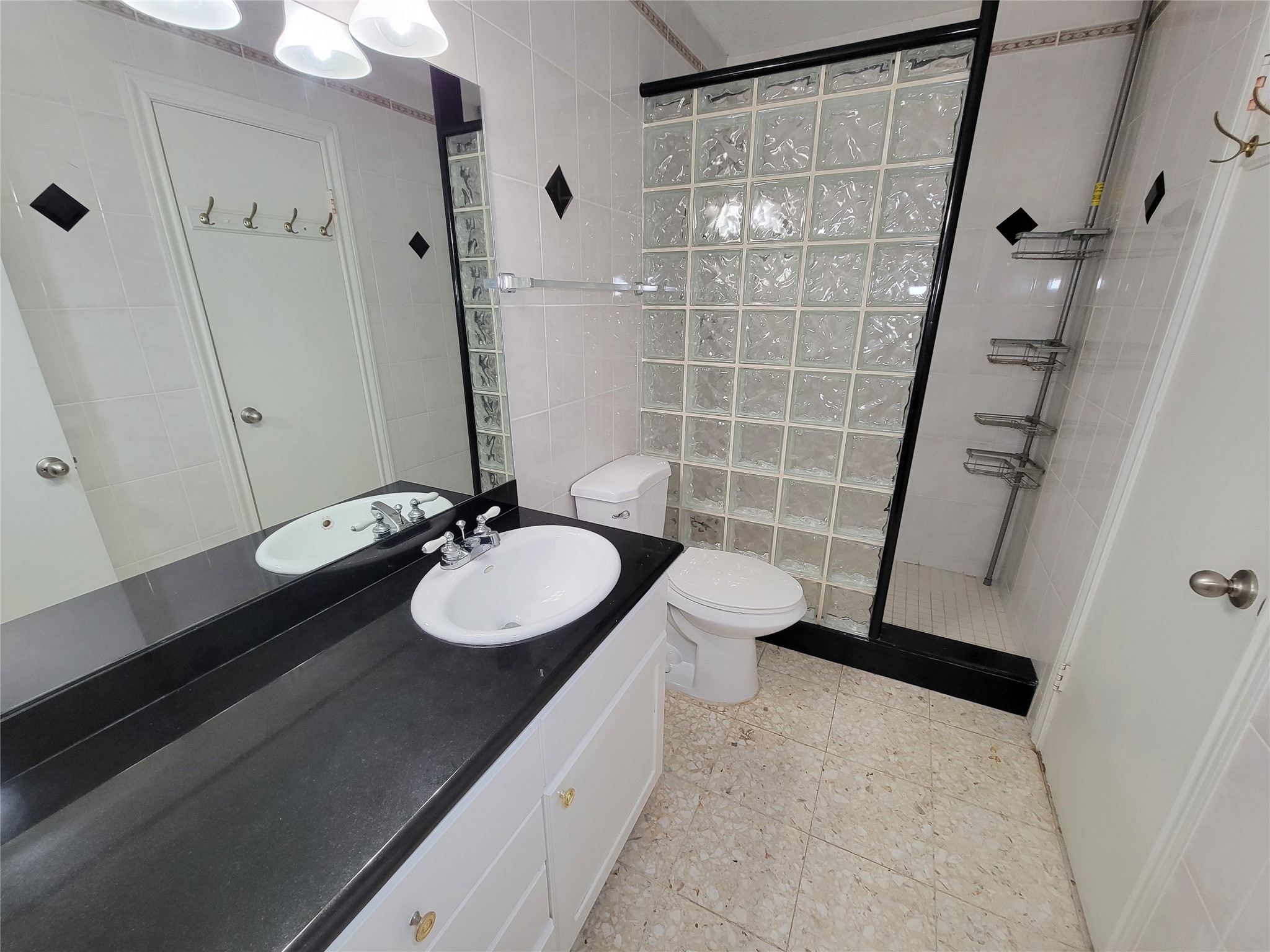 5239 Arboles Drive, #P, Houston, TX 77035