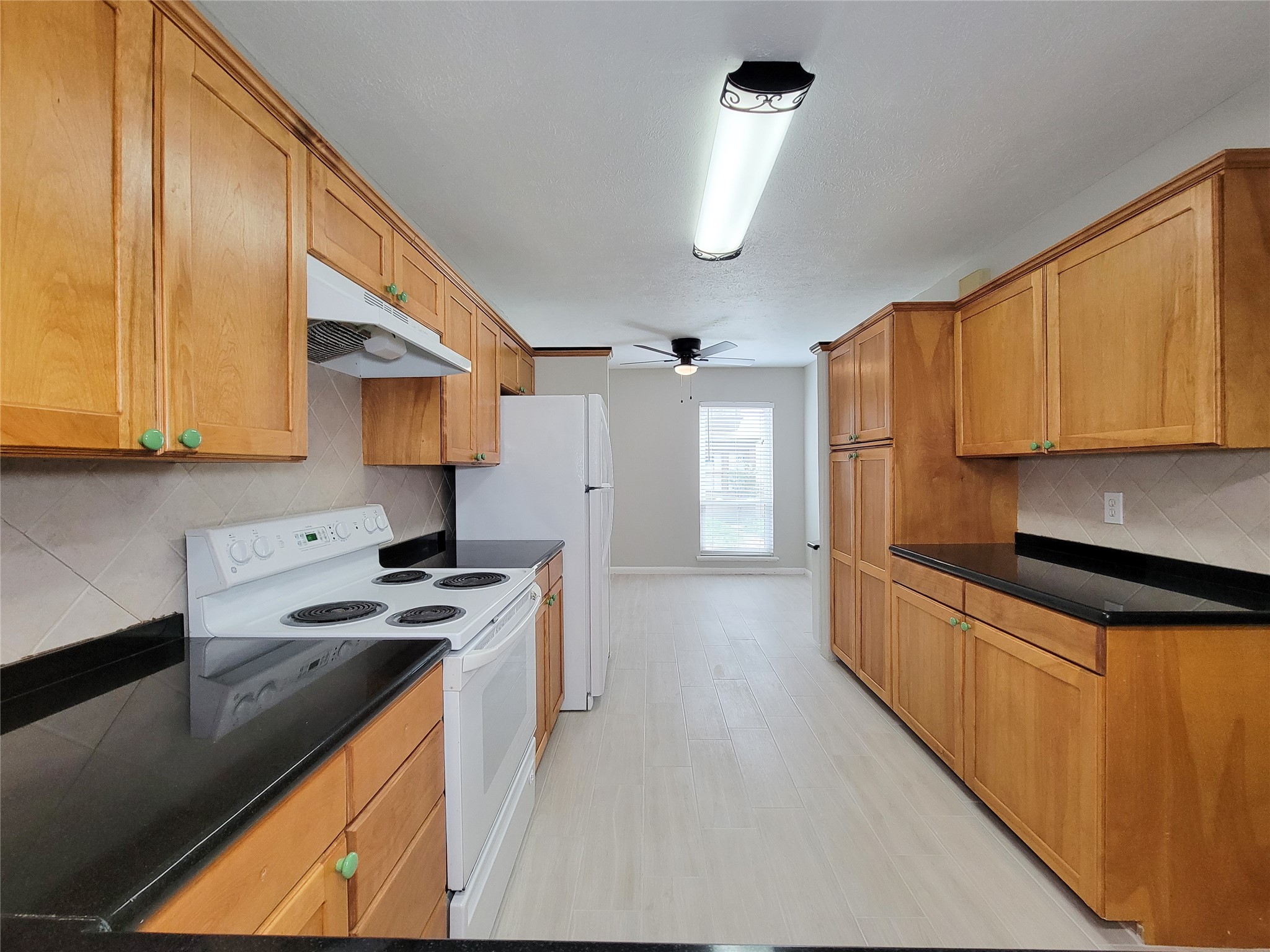 5239 Arboles Drive, #P, Houston, TX 77035