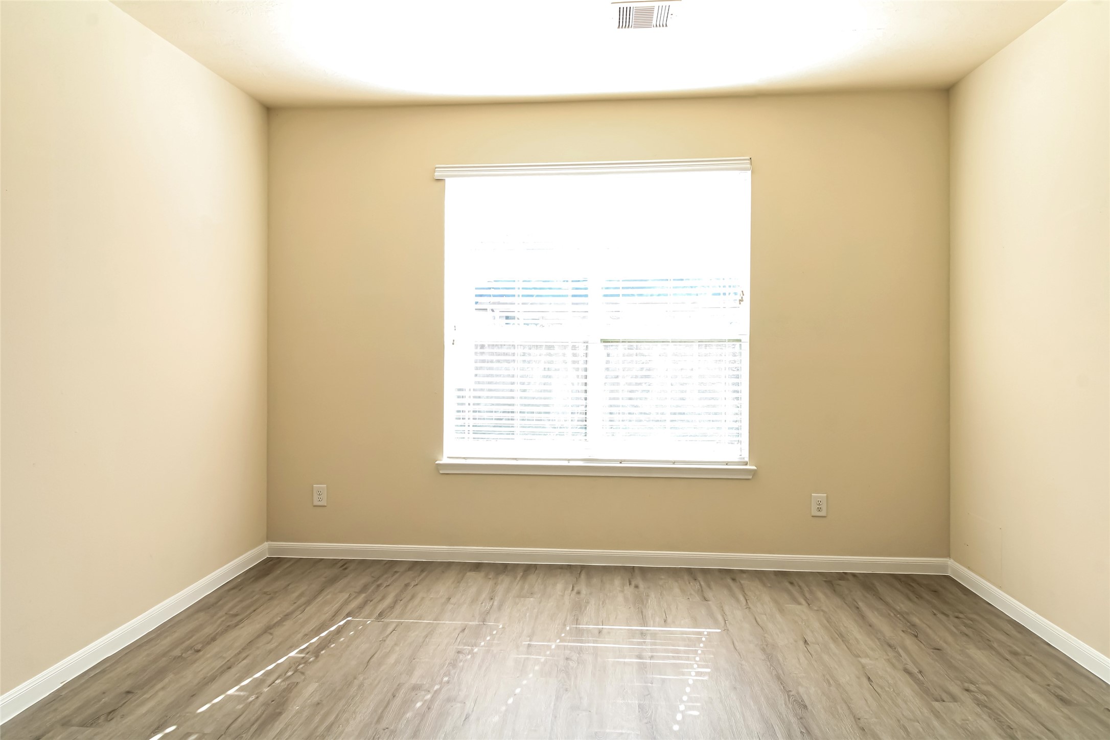 Photos may be representative of the floor plan and not the exact home. Finishes, layout, and features of the actual property for lease may vary.