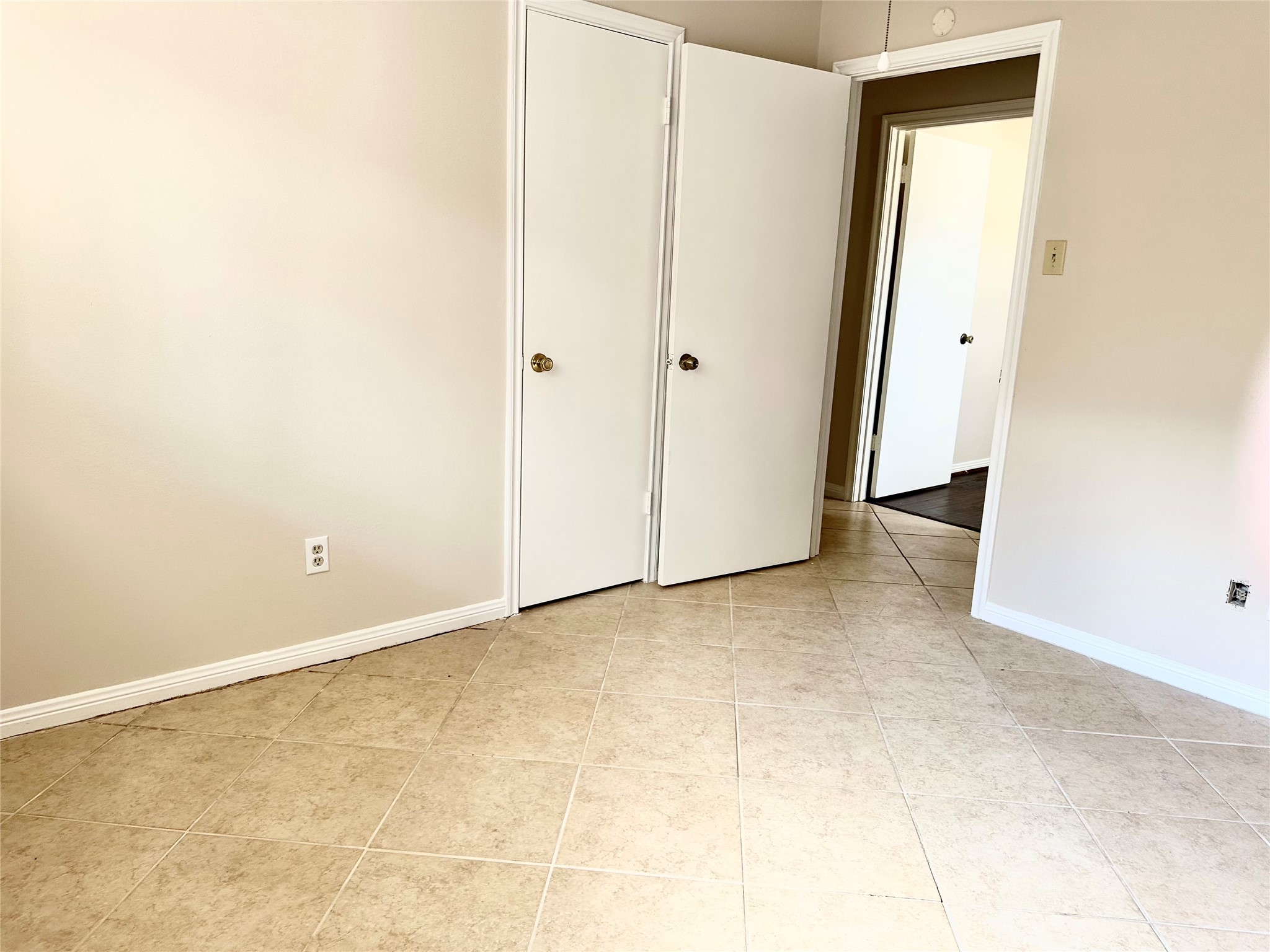 13615 Fernhill Drive, Sugar Land, TX 77498 13615 Fernhill Drive, Sugar Land, TX 77498