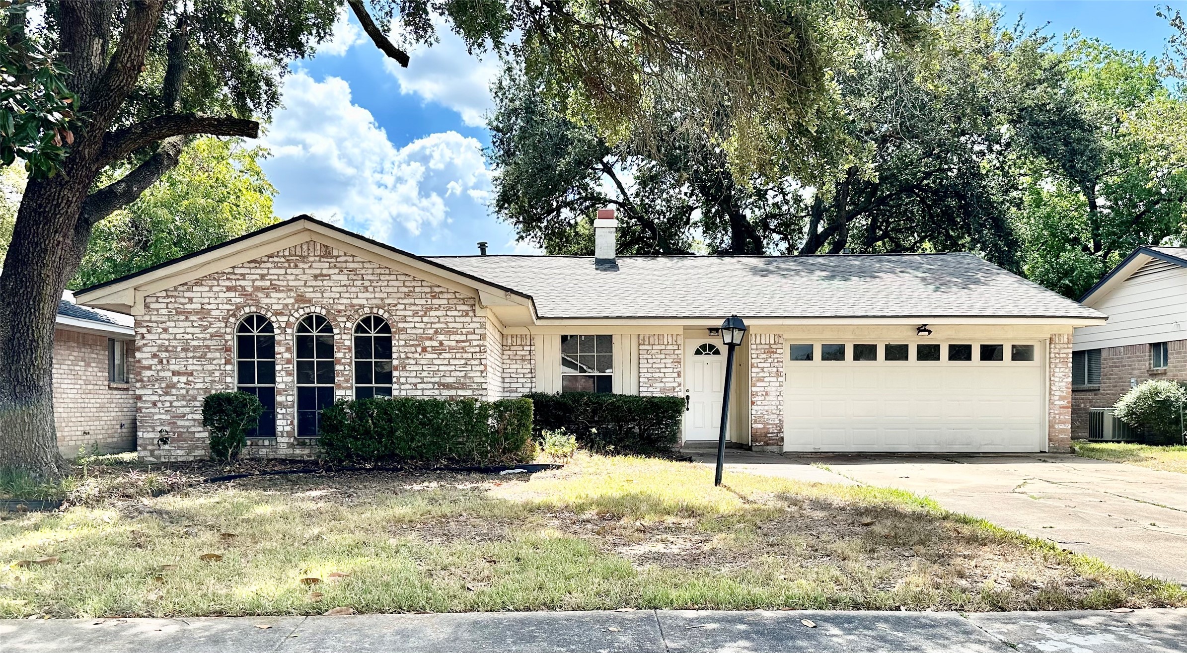 13615 Fernhill Drive, Sugar Land, TX 77498