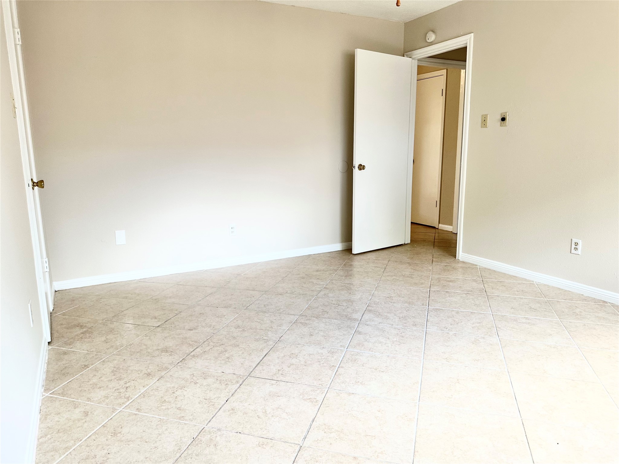 13615 Fernhill Drive, Sugar Land, TX 77498 13615 Fernhill Drive, Sugar Land, TX 77498
