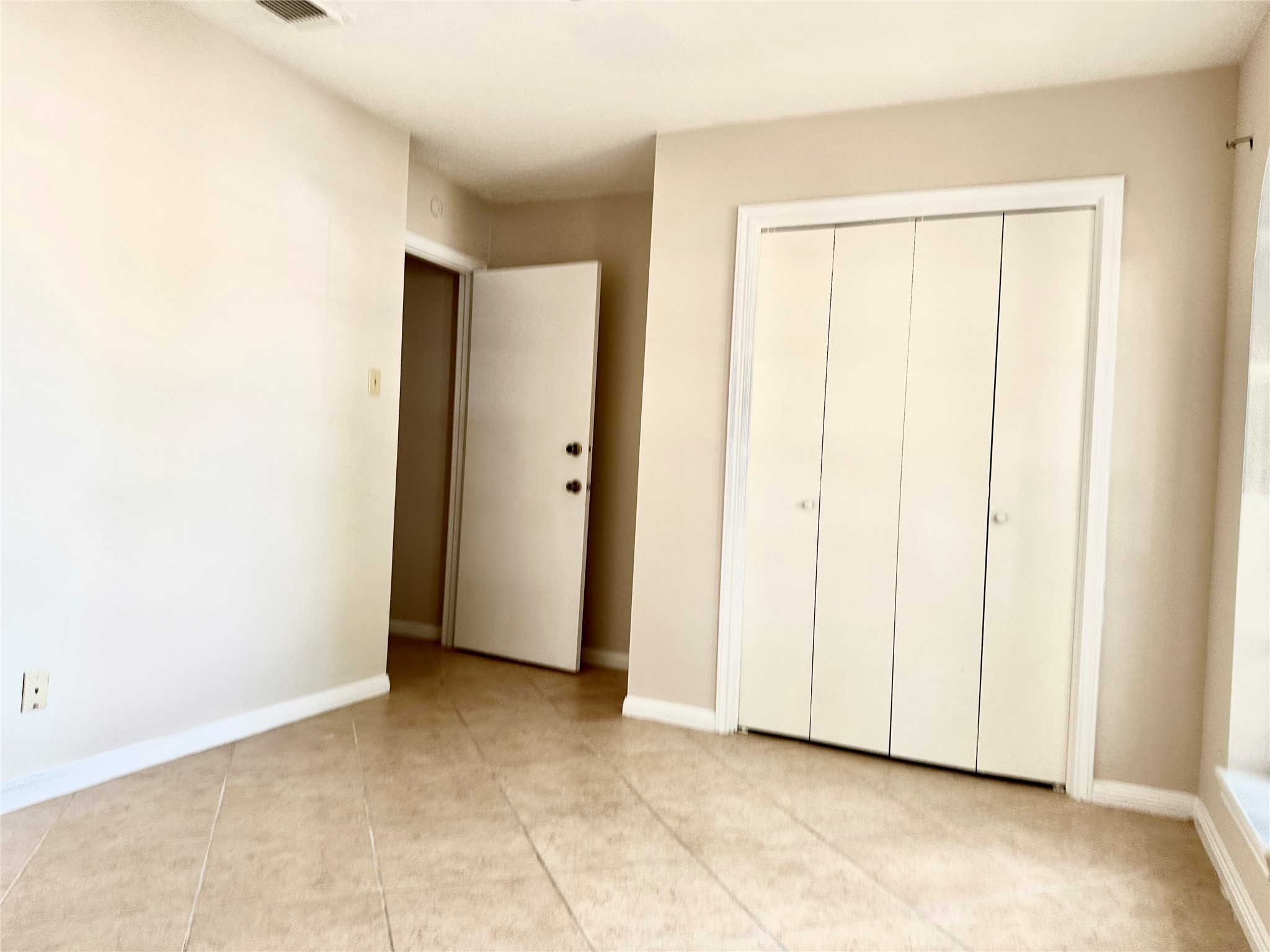 13615 Fernhill Drive, Sugar Land, TX 77498 13615 Fernhill Drive, Sugar Land, TX 77498