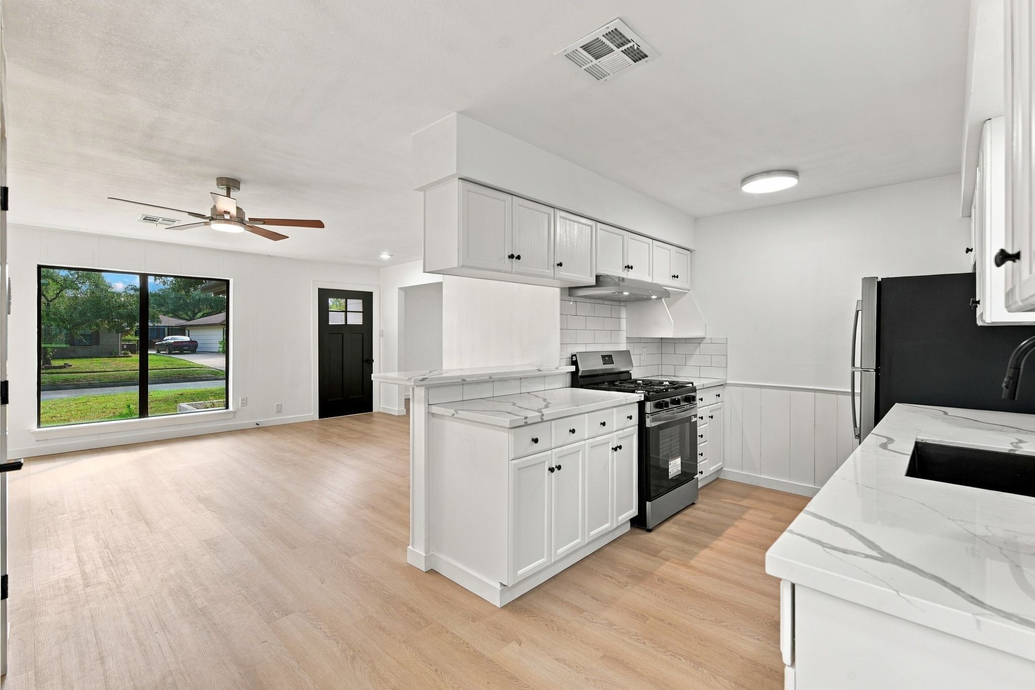 4143 Hill Oak Drive, Houston, TX 77092