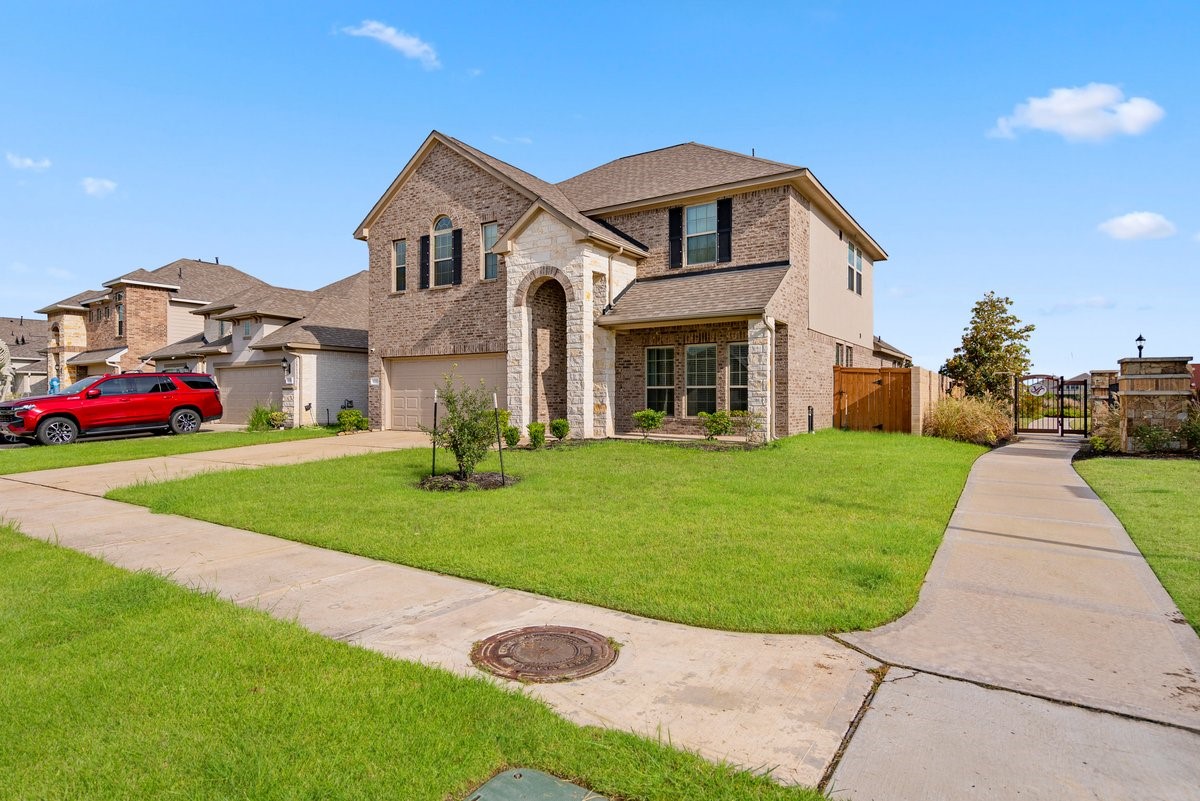 This large corner lot offers a great green space to enjoy!