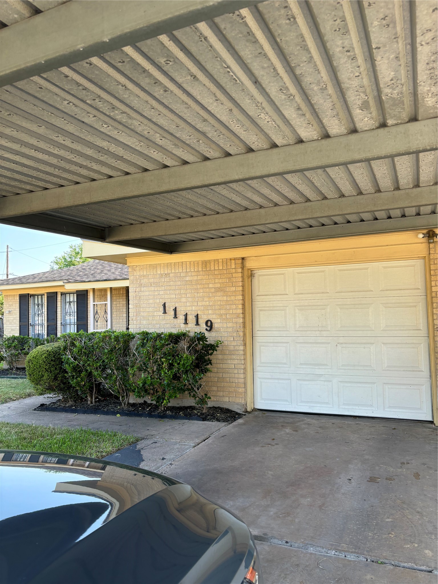 Covered driveway