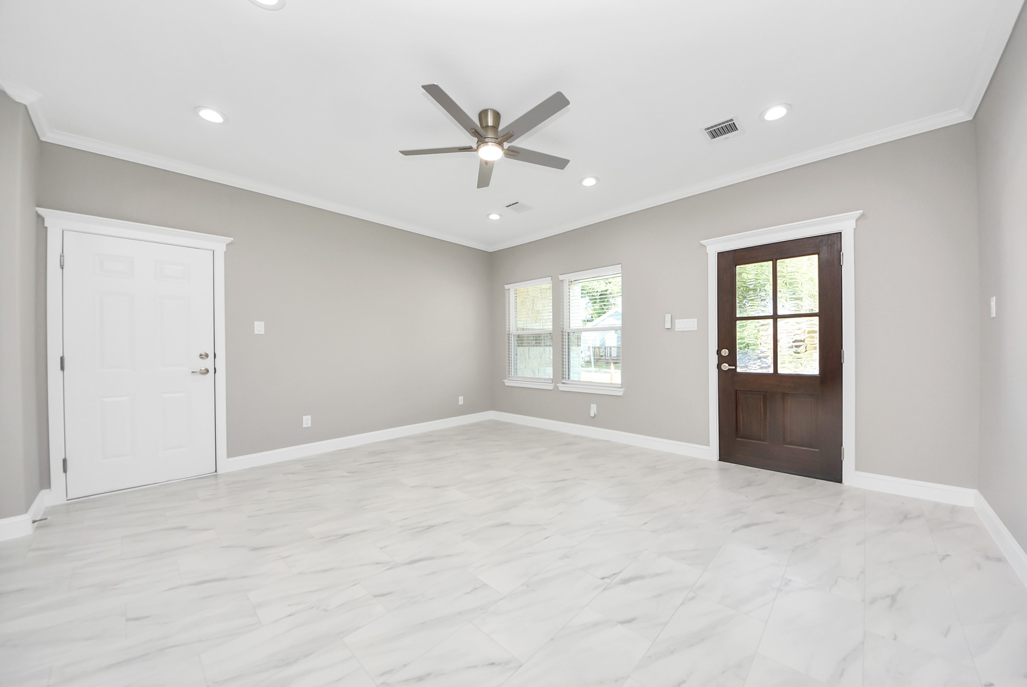 604 Miriam Street, Baytown, TX 77520