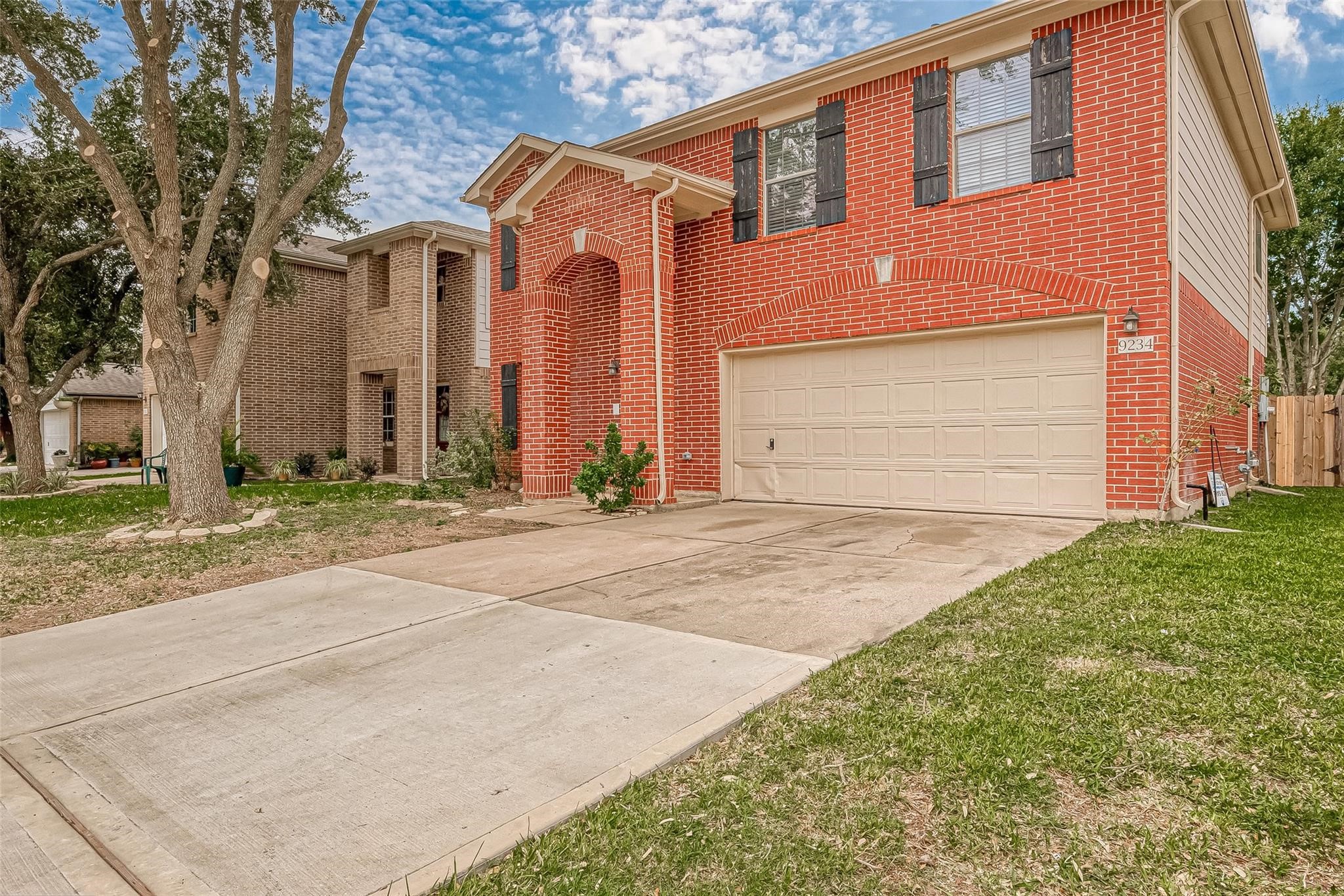 9234 Windswept Grove Drive, Houston, TX 77083