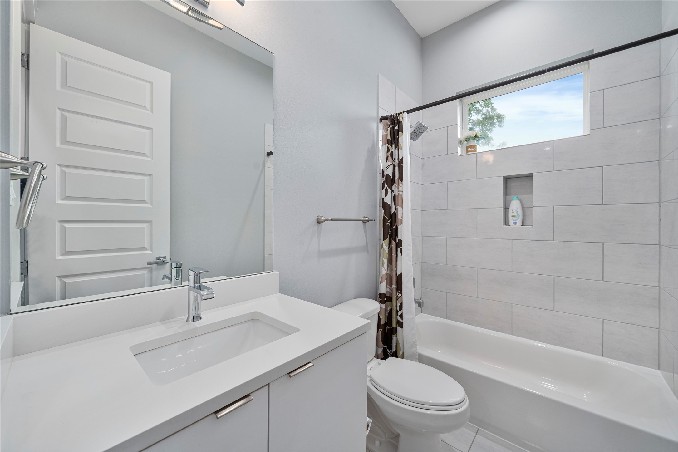 5116 Del Sur Street, #D, Houston, TX 77018