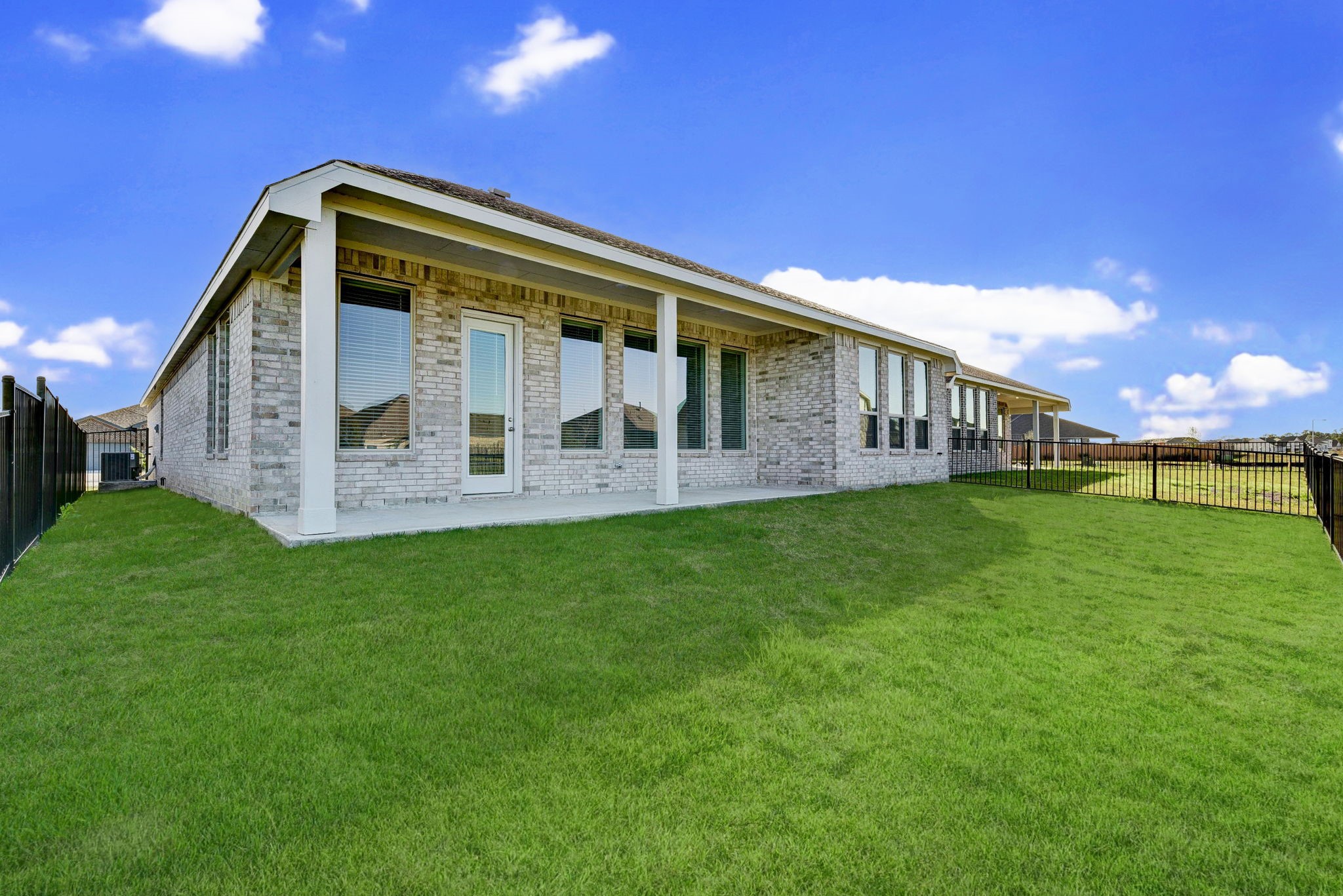 2517 Seneca Lake, Texas City, TX 77568