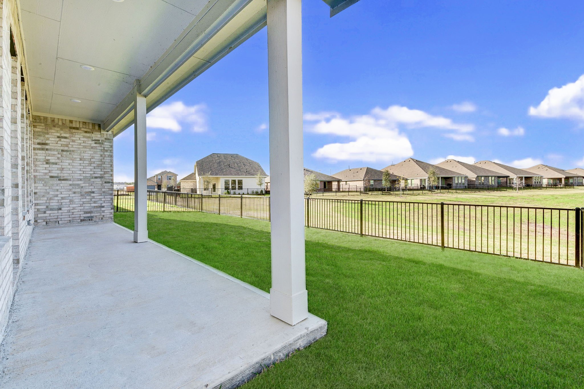 2517 Seneca Lake, Texas City, TX 77568