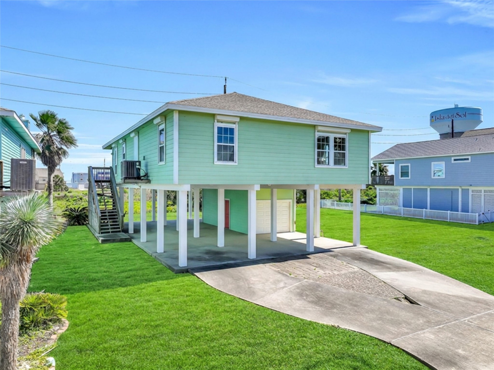 Welcome to 22329 Vista Del Mar! Welcome to 22329 Vista Del Mar!