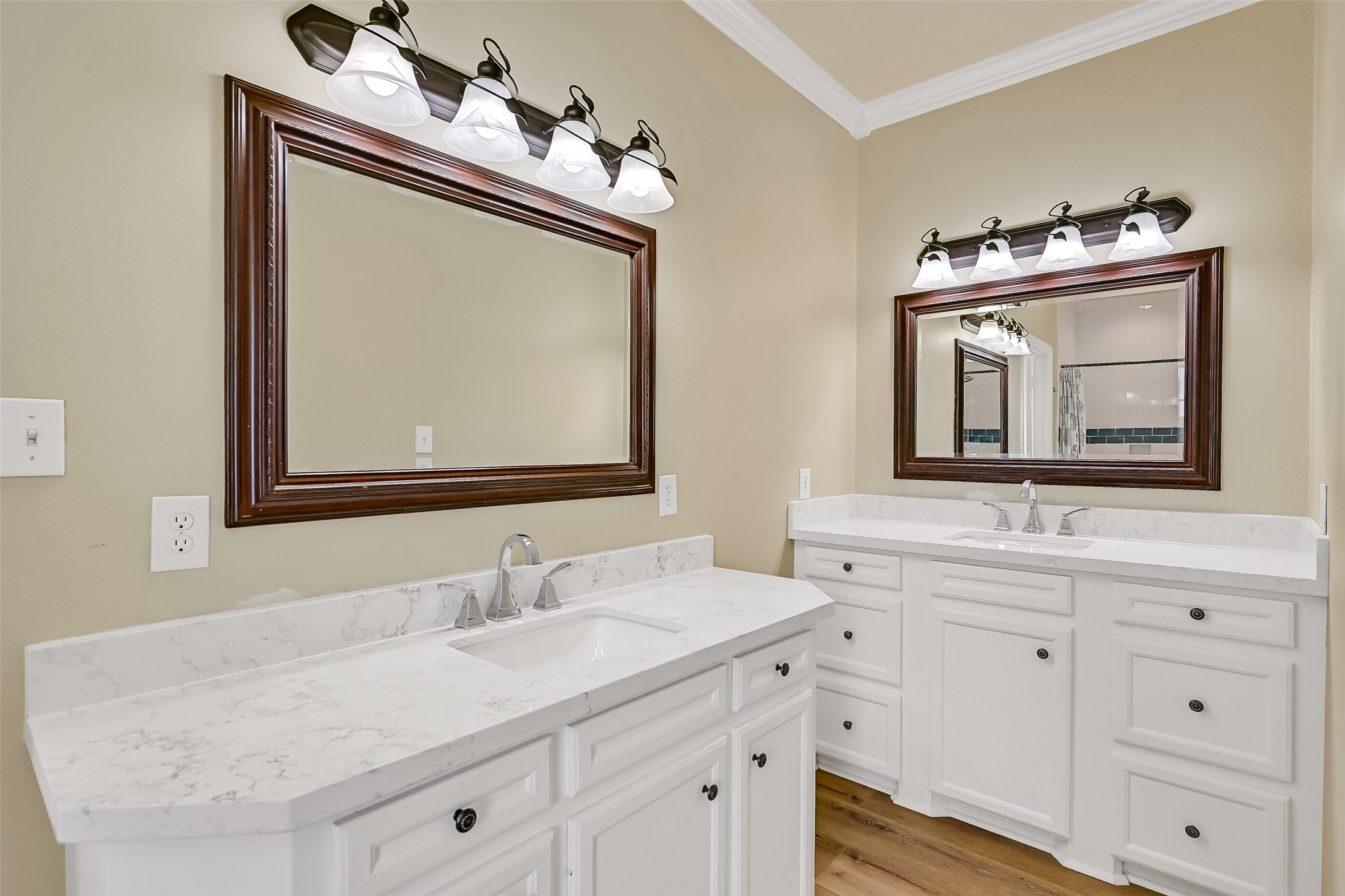 A closer view of the vanities.