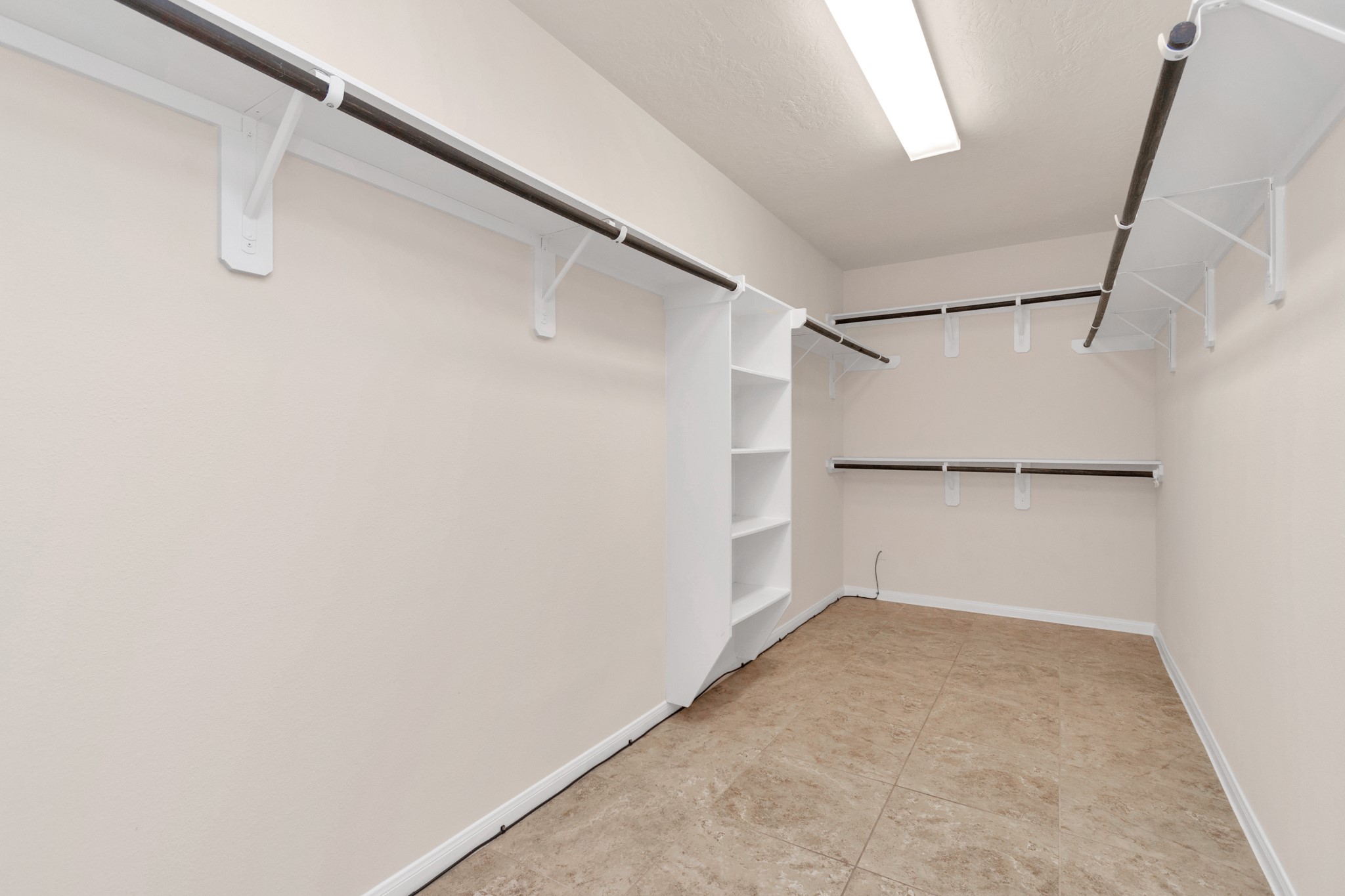 Walk in closet