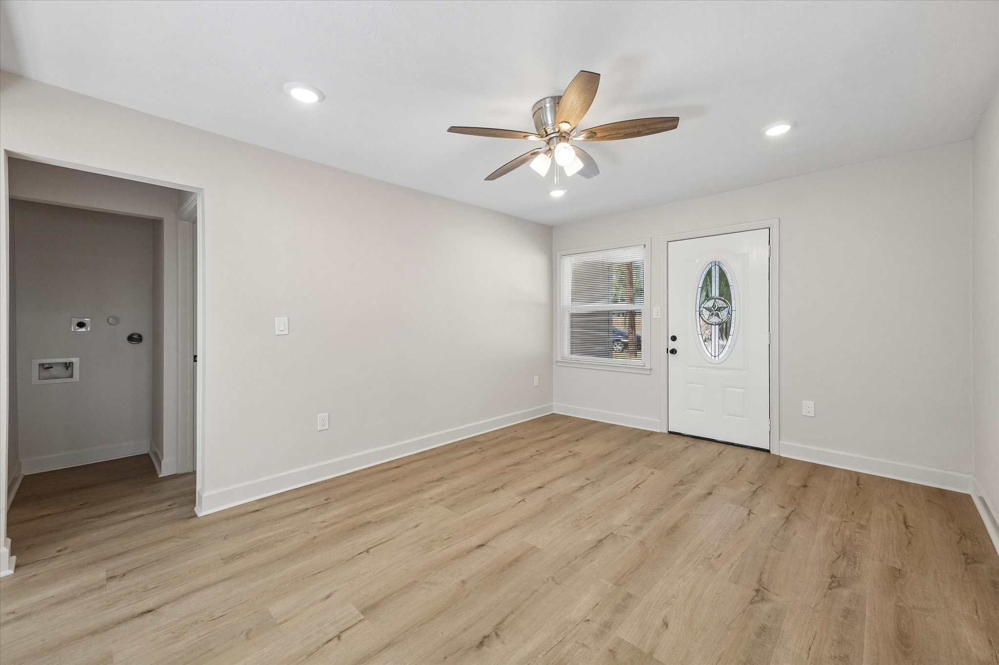 1202 Eubanks Street, Houston, TX 77022 1202 Eubanks Street, Houston, TX 77022