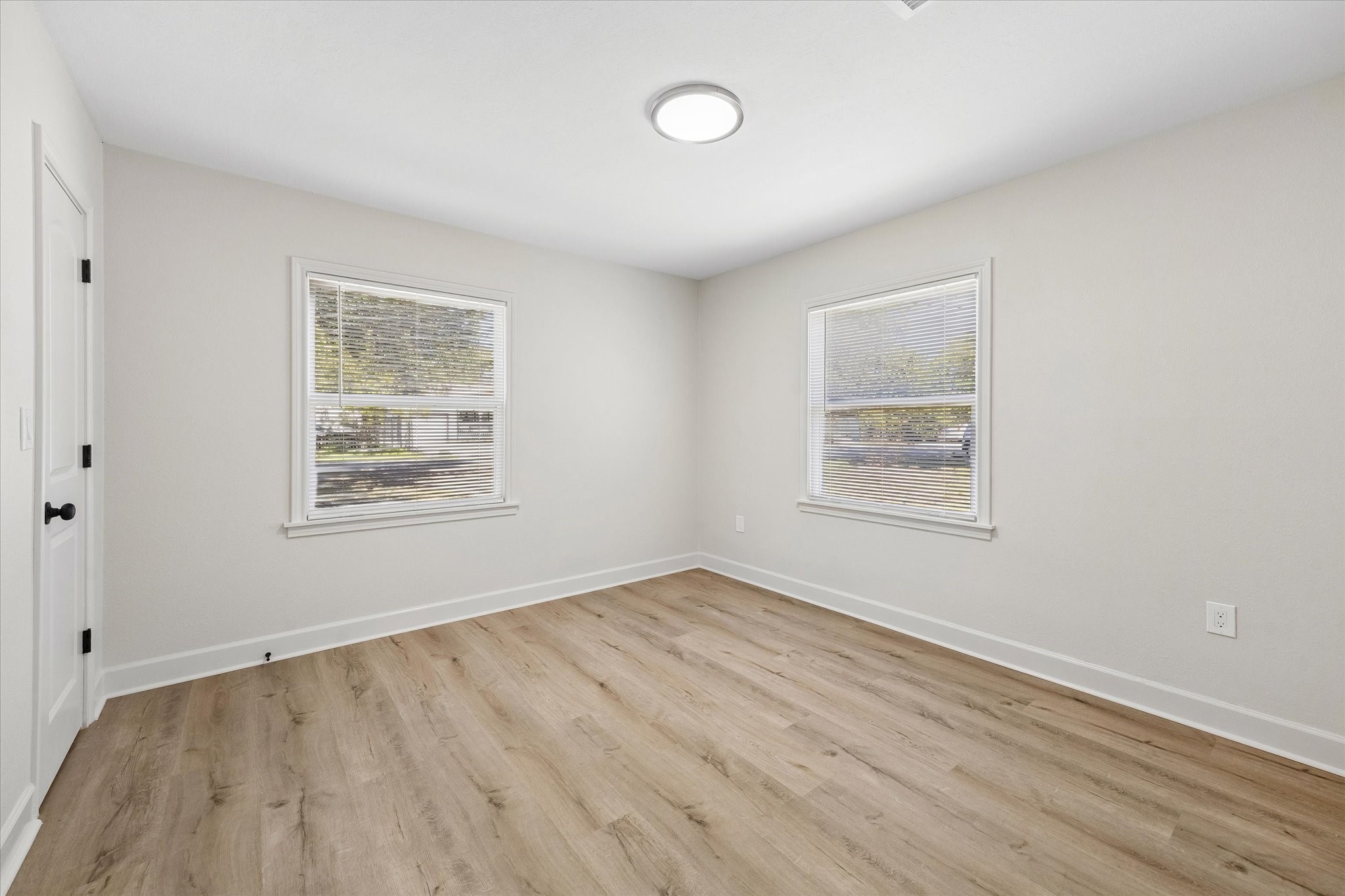 1202 Eubanks Street, Houston, TX 77022