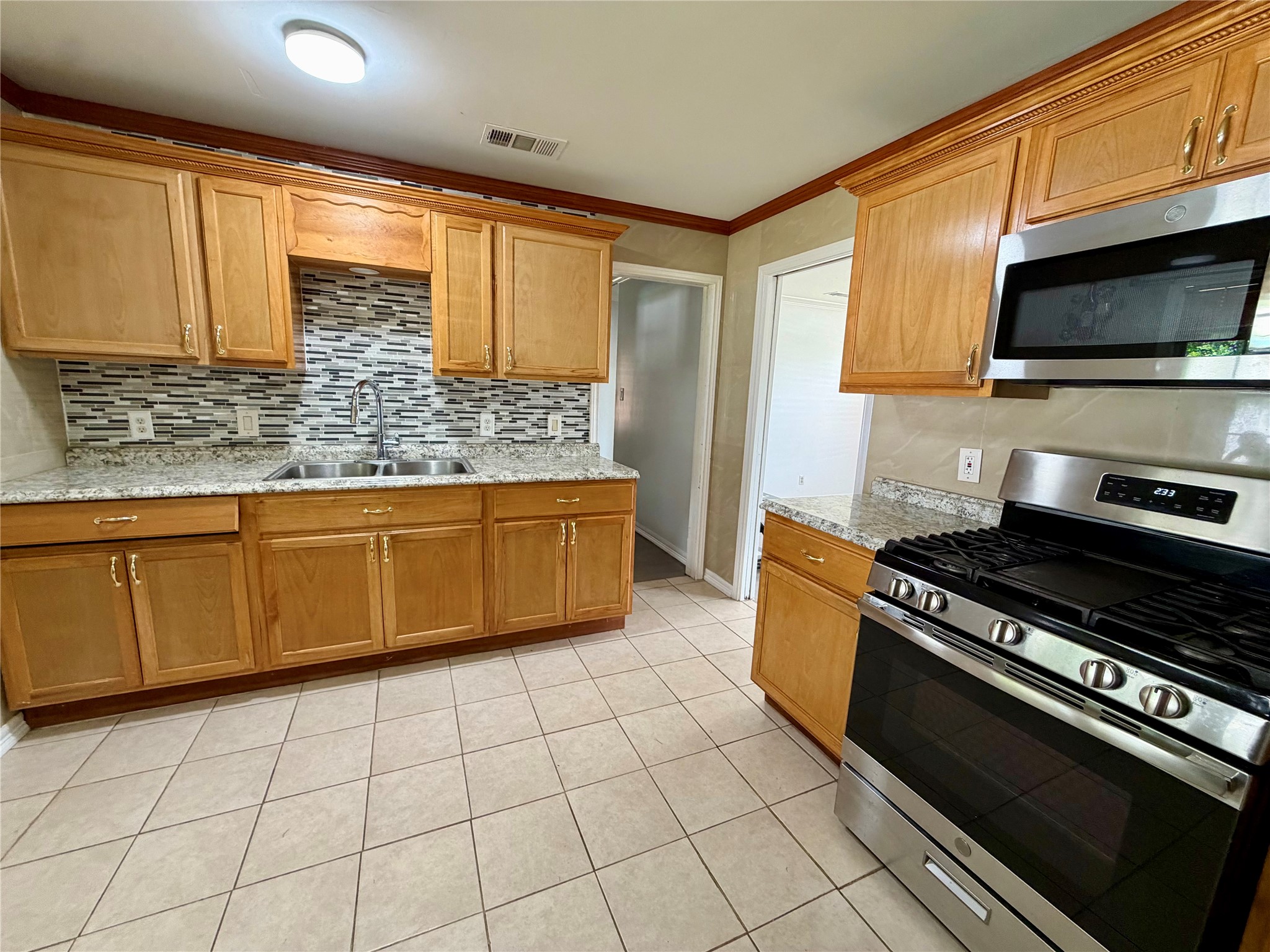 8651 Flossie Mae Street, Houston, TX 77029