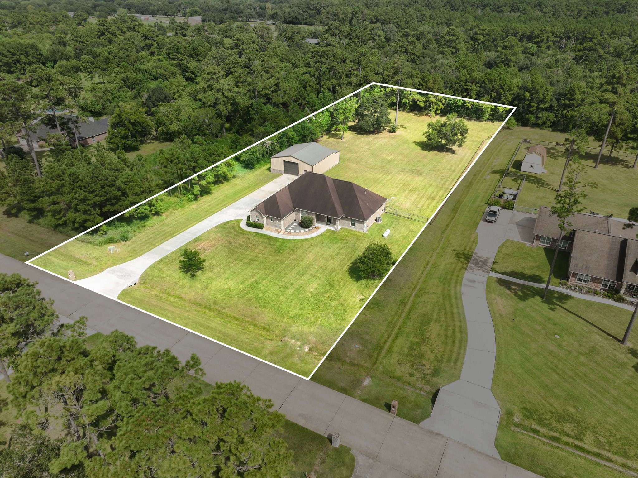 7211 Bayou Timbers Drive, Alvin, TX 77511