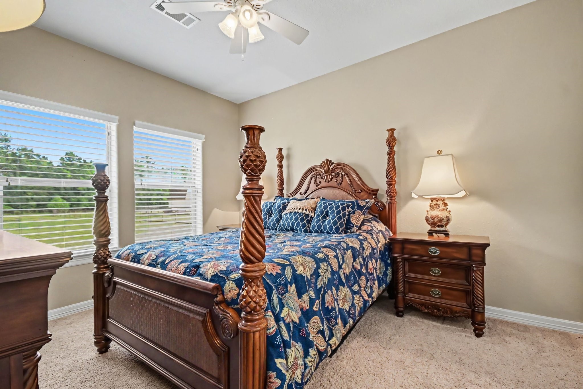 7211 Bayou Timbers Drive, Alvin, TX 77511