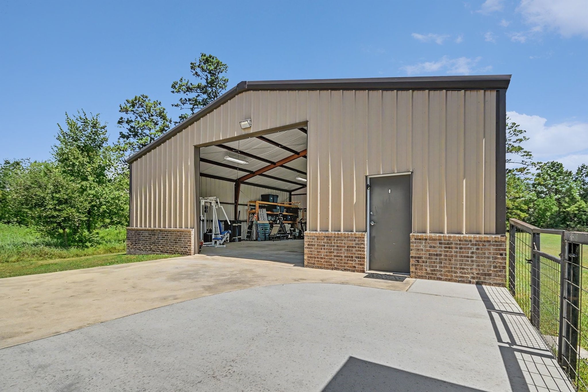 7211 Bayou Timbers Drive, Alvin, TX 77511