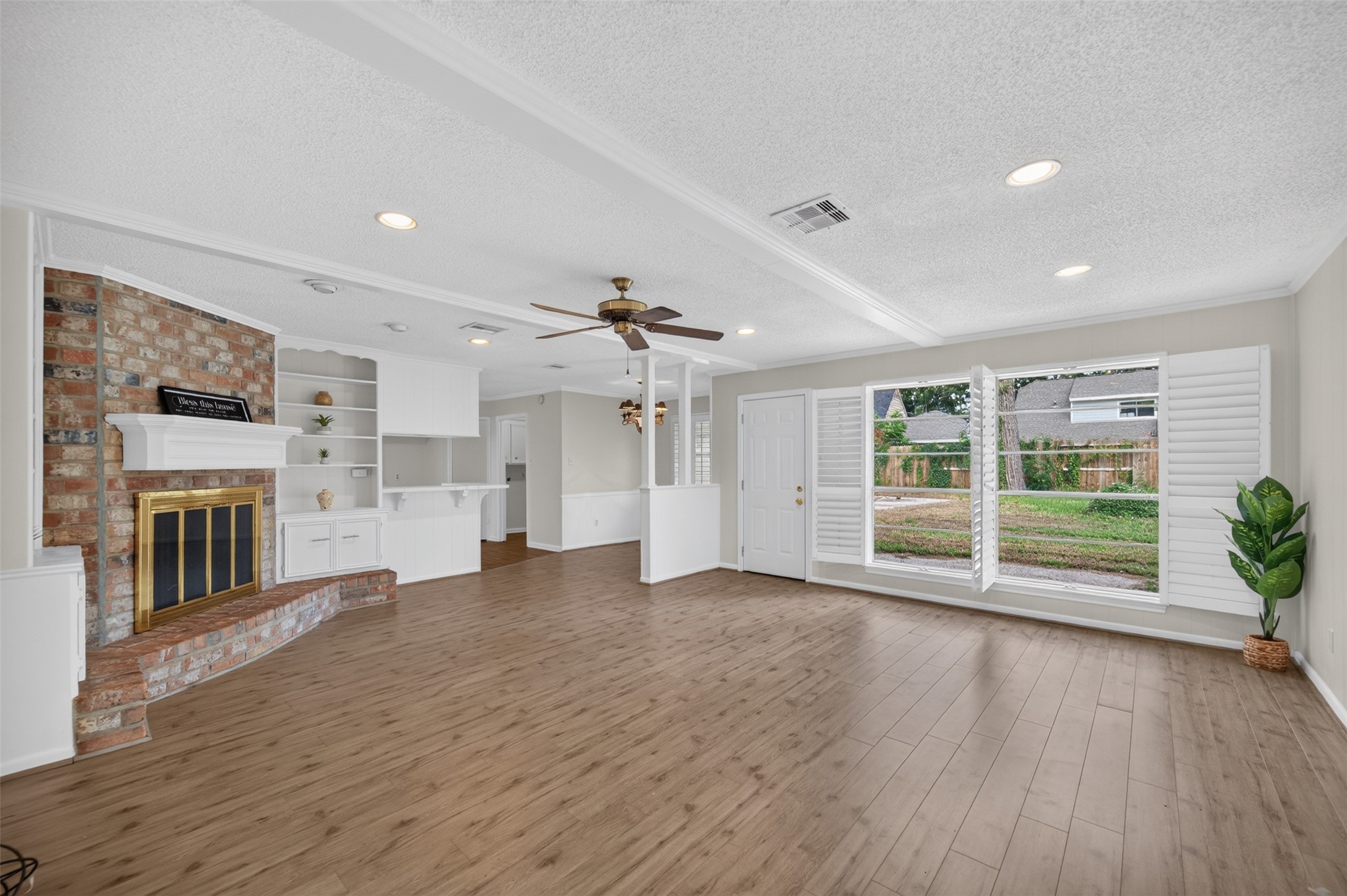 5810 Boyce Springs Drive, Houston, TX 77066