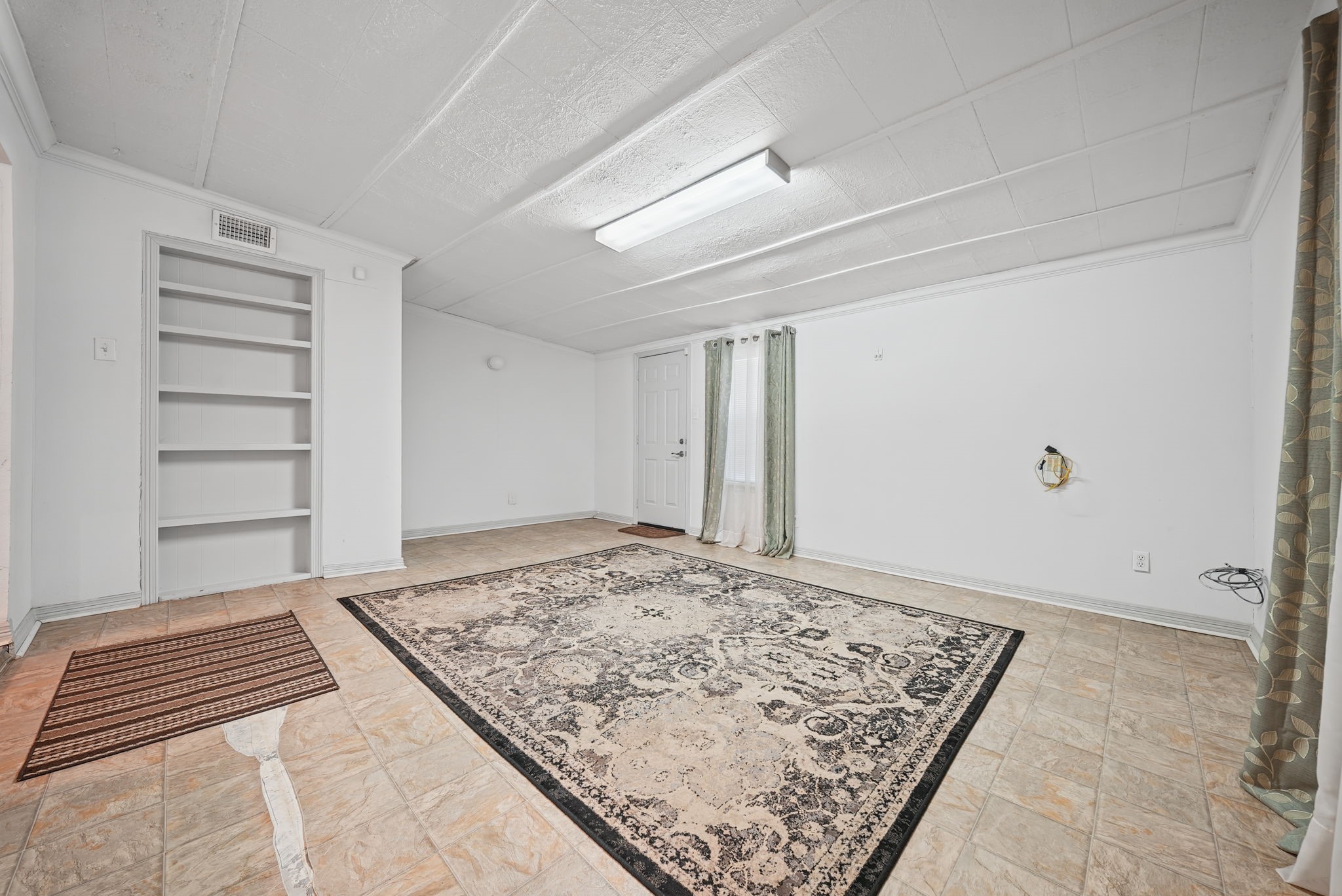 655 Arvana Street, Houston, TX 77034