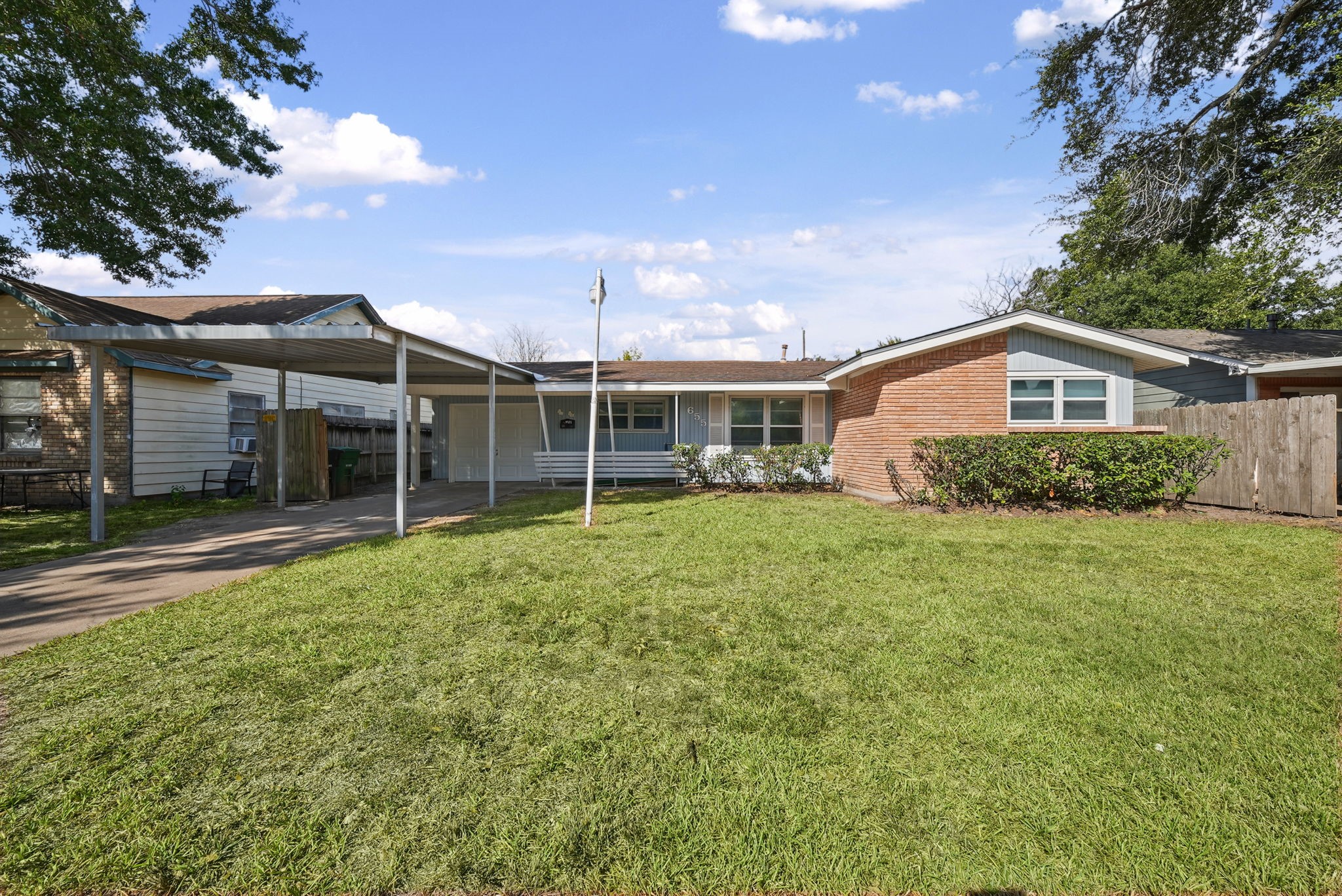 655 Arvana Street, Houston, TX 77034 655 Arvana Street, Houston, TX 77034
