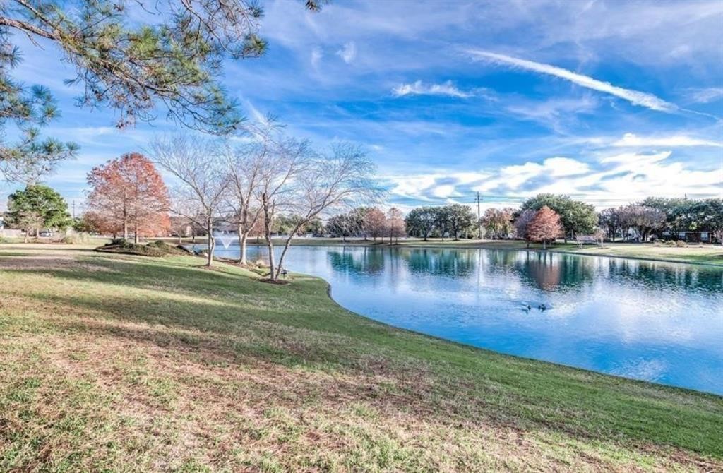 The nearby lakes offer natural splendor!