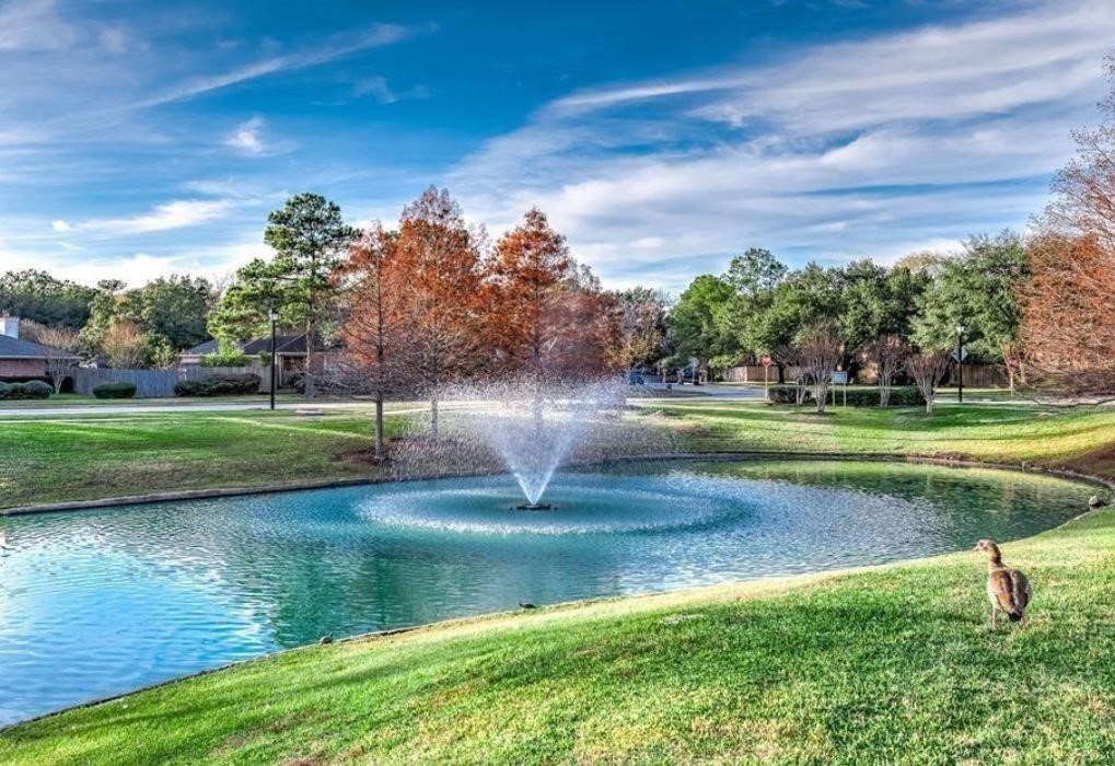 Colony Creek Village has a beautiful fountain!